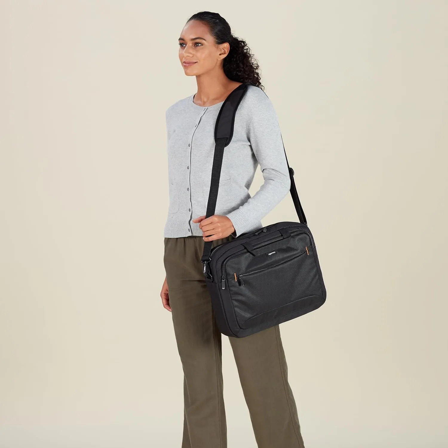 Amazon Basics Laptop Carrying Case with Shoulder Strap and Handle, Large Capacity, 17.3 in, Black