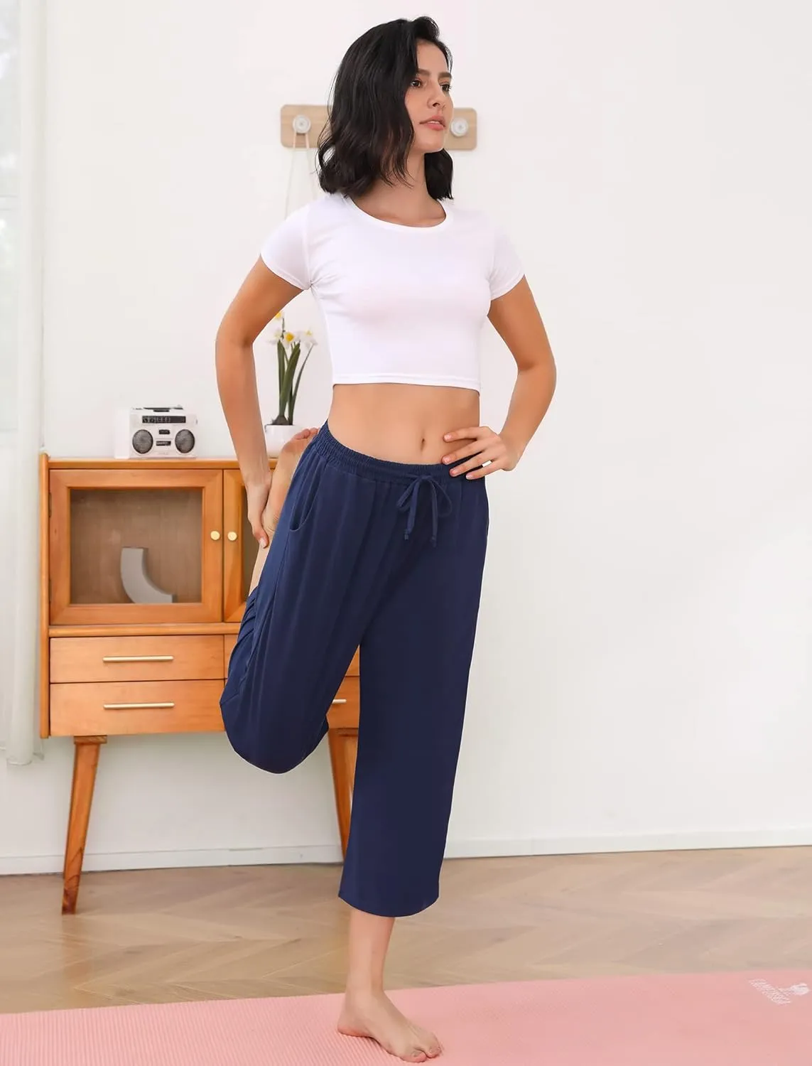 Annenmy Womens Capri Yoga Pants Wide Leg Gym Shorts Quick Dry Drawstring Pants Loose Workout Capris Sweatpants with Pockets