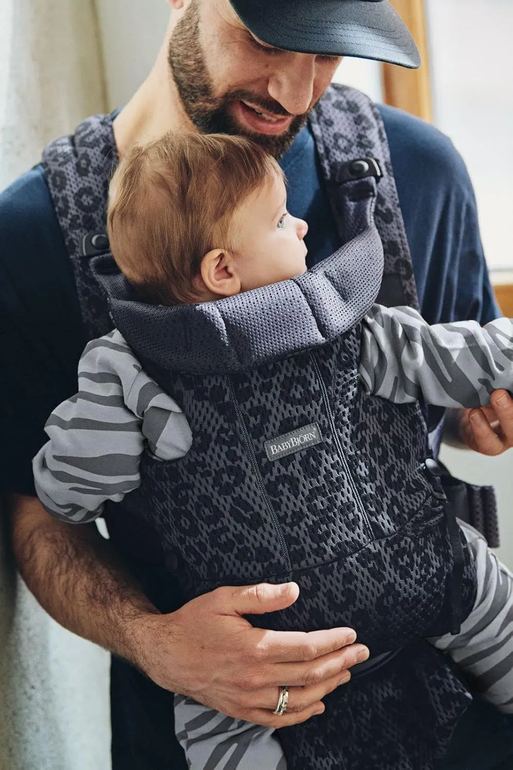 BabyBjörn Baby Carrier Free, 3D mesh, Anthracite/Leopard