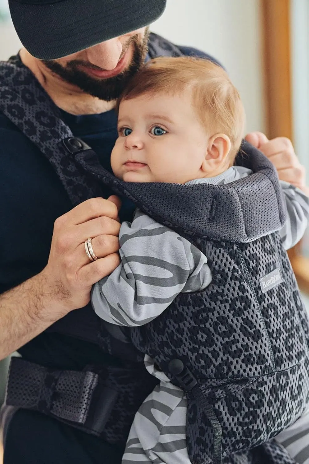 BabyBjörn Baby Carrier Free, 3D mesh, Anthracite/Leopard