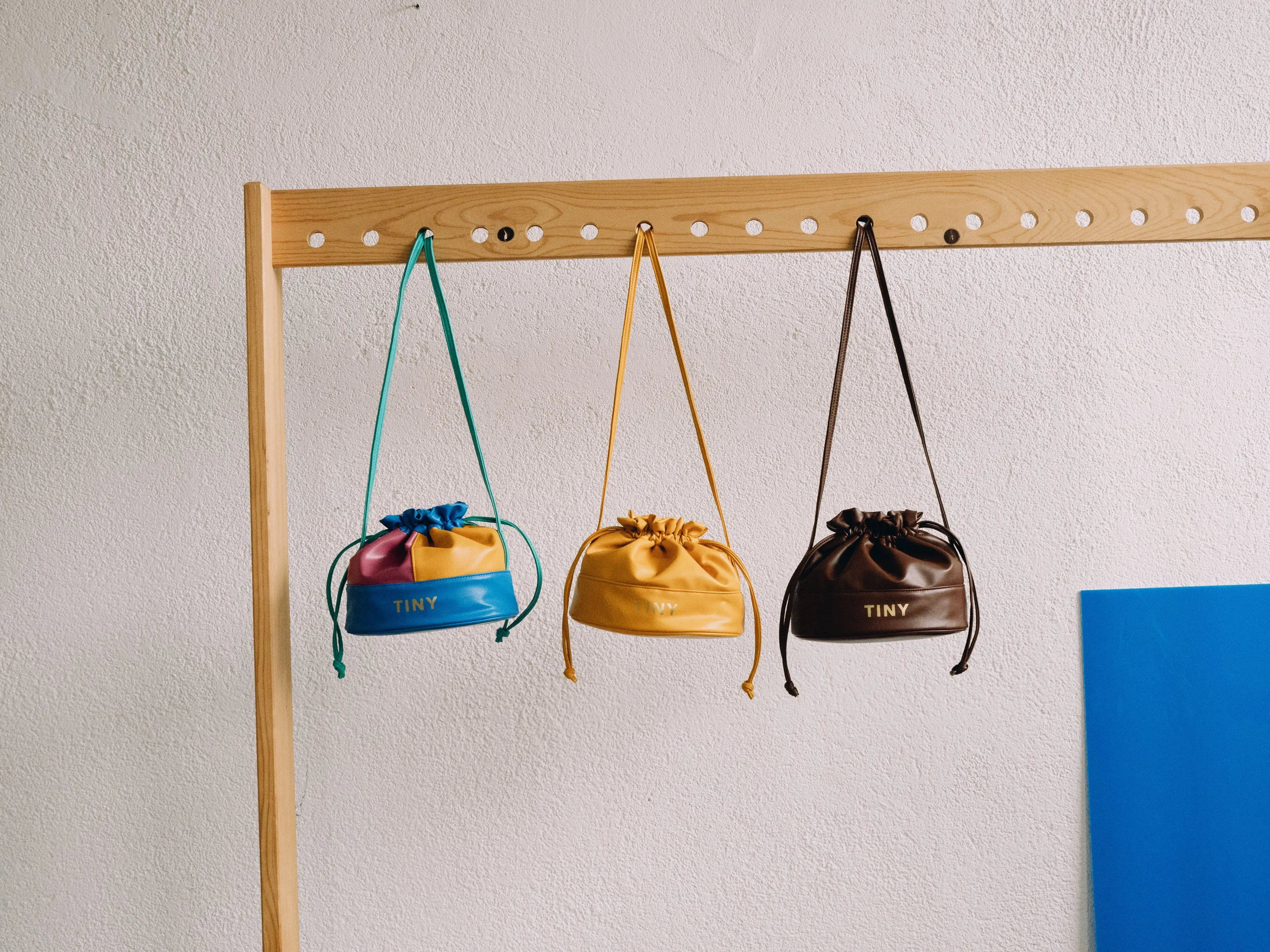 COLOR BLOCK BUCKET BAG multicolor