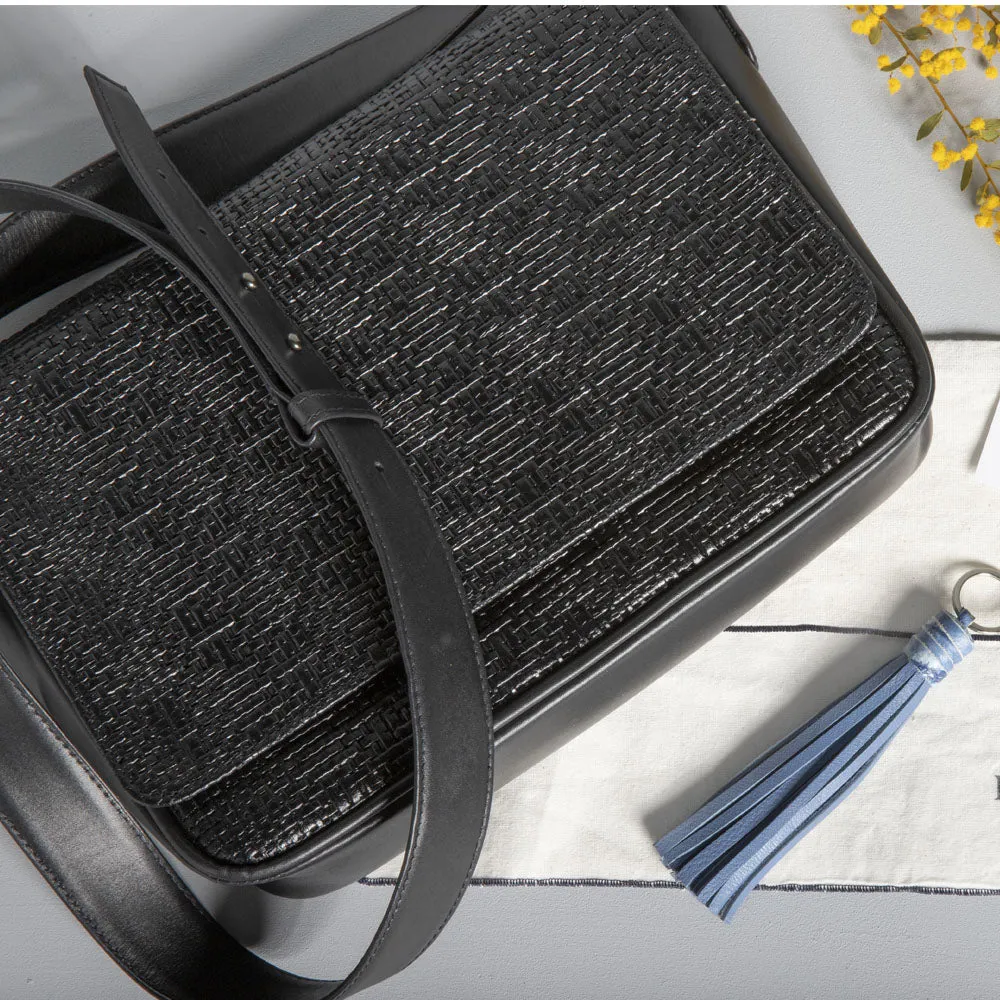 Crossbody-Preta