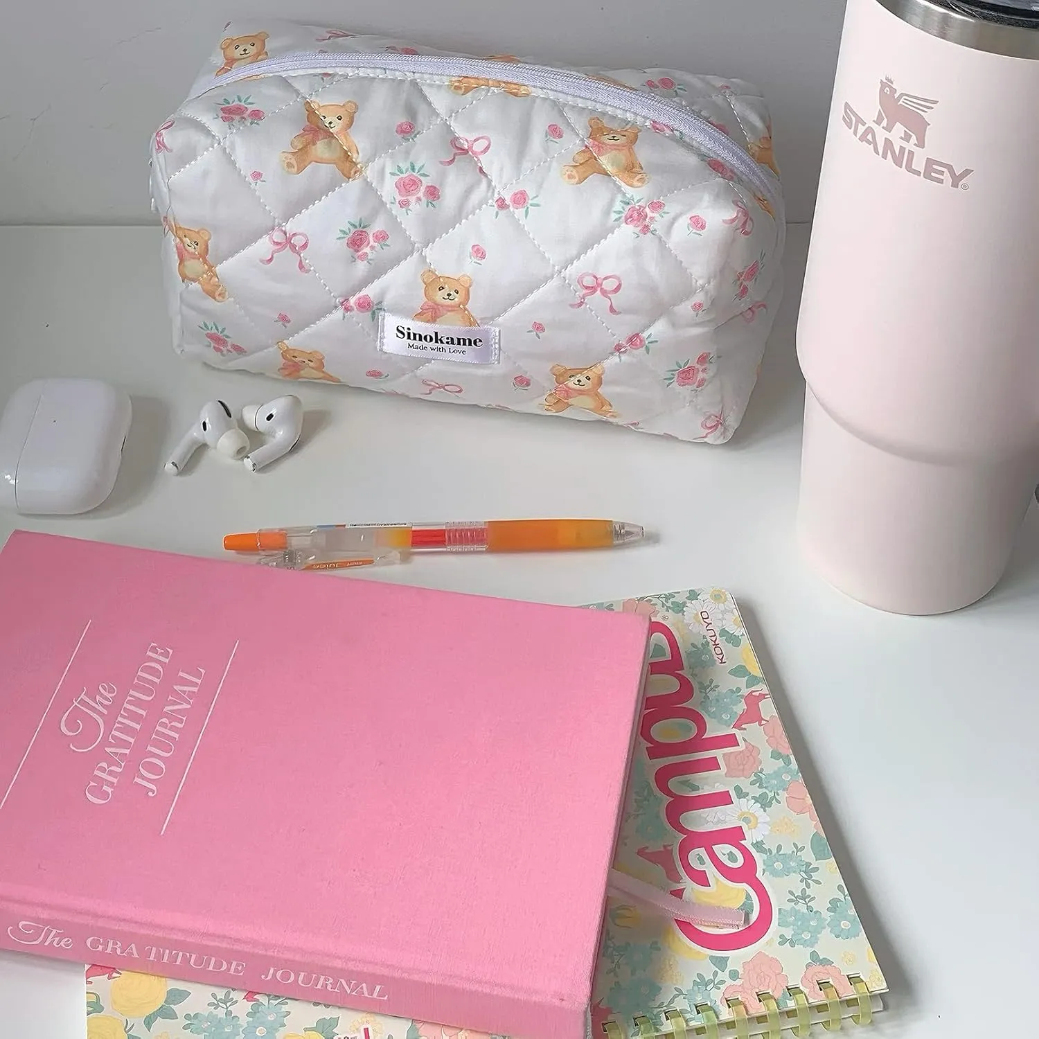 Cute Quilted Makeup Bag Pencil Pouch, Handmade Bow Floral Aesthetic Cosmetic Pencil Case Toiletry Brushes Organizer Bag for Women， Bear Core