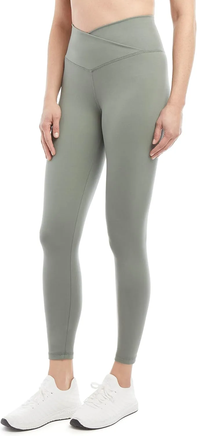 Danskin Women's Crossover Waist 7/8 Legging