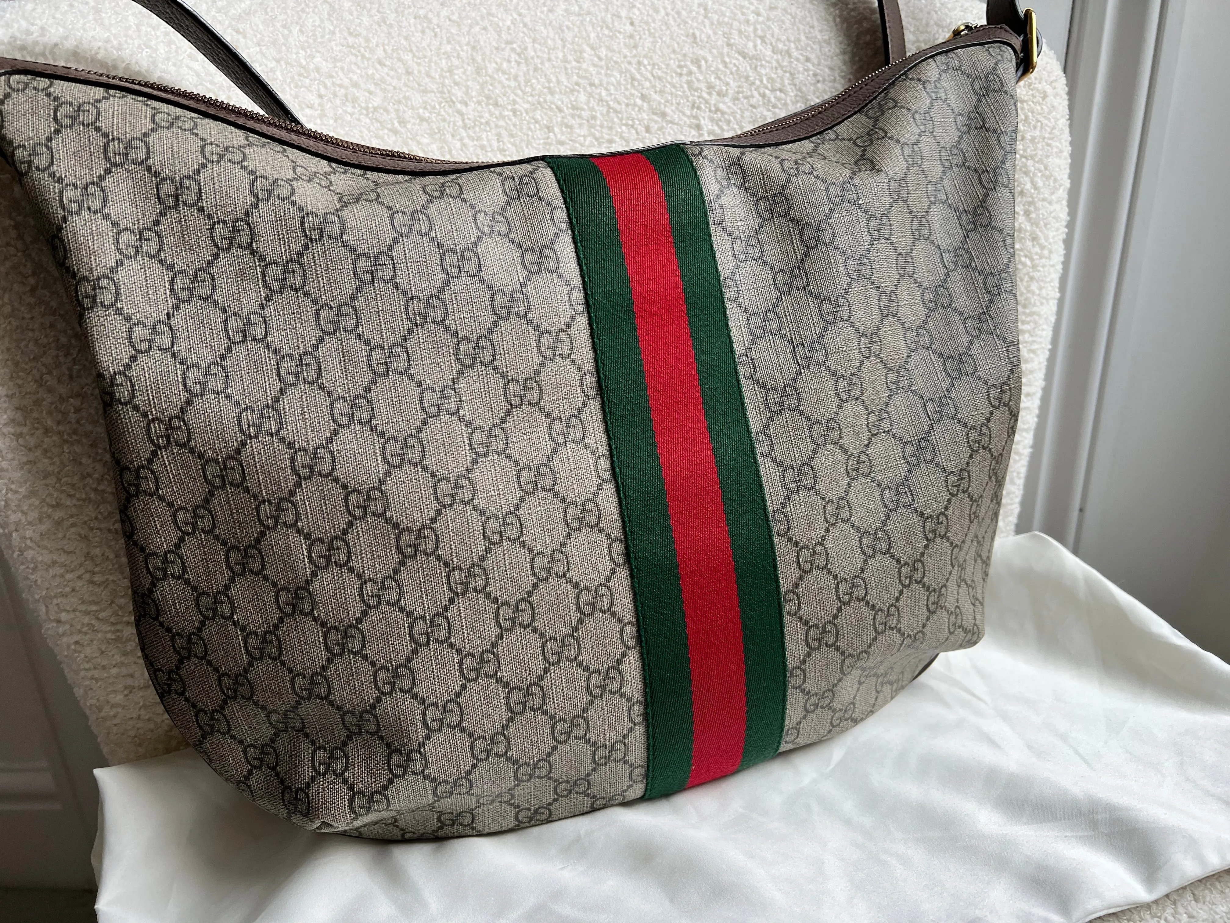Gucci GG Supreme Ophidia Large Shoulder Bag (RRP £1090)