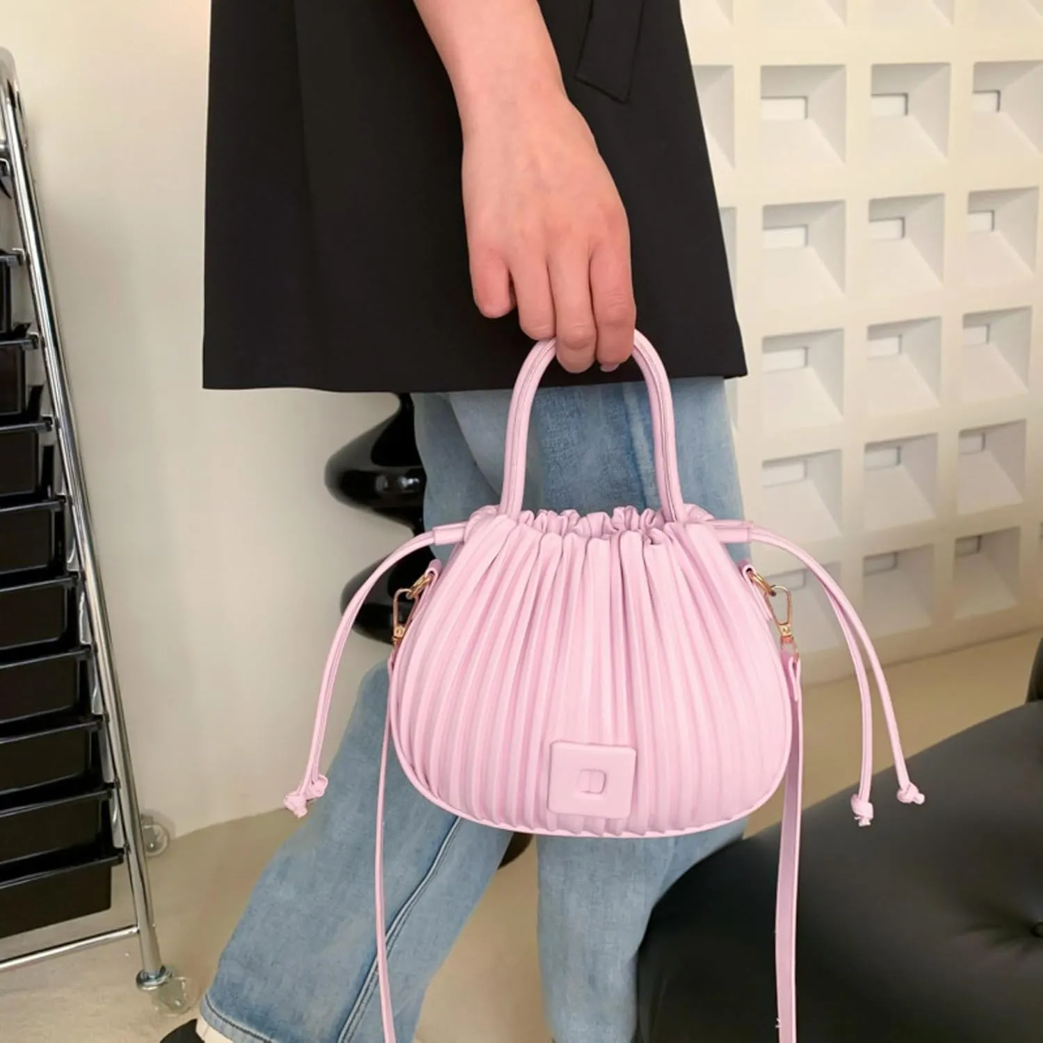 Korean Style Fashionable Pleated Personalized Ins Texture Handbag Shoulder Crossbody PU Bucket Bag For Women
