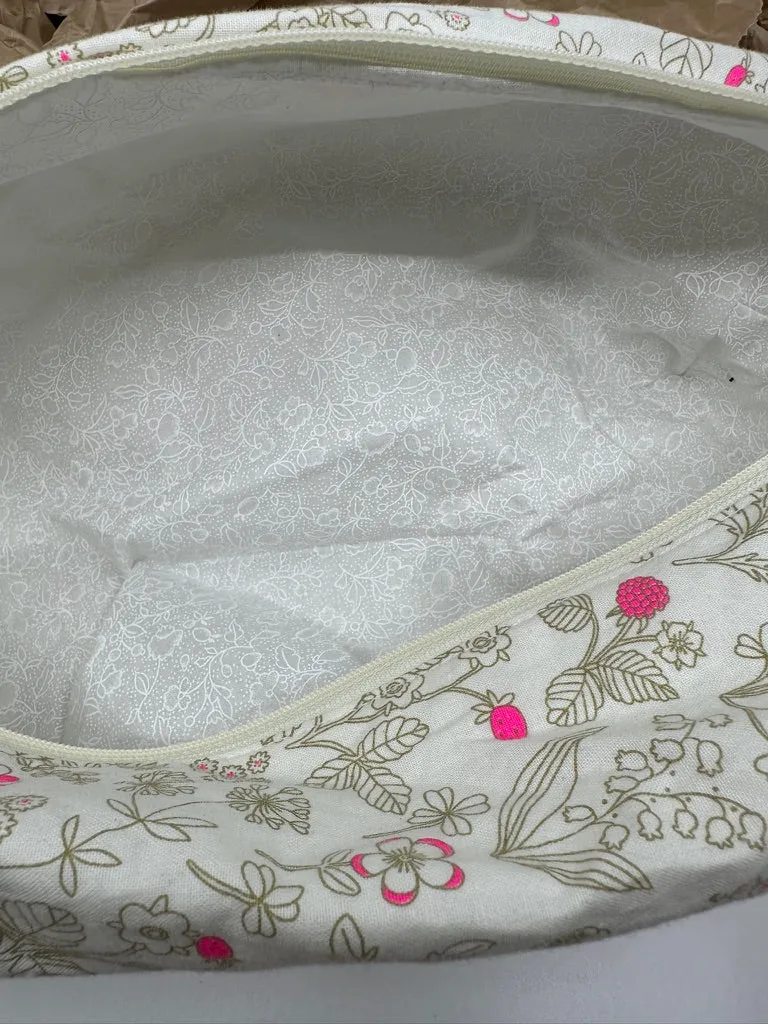 Large Box Bag | Florals | Japanese Flowers Assemble on These Hand-Selected Fabrics