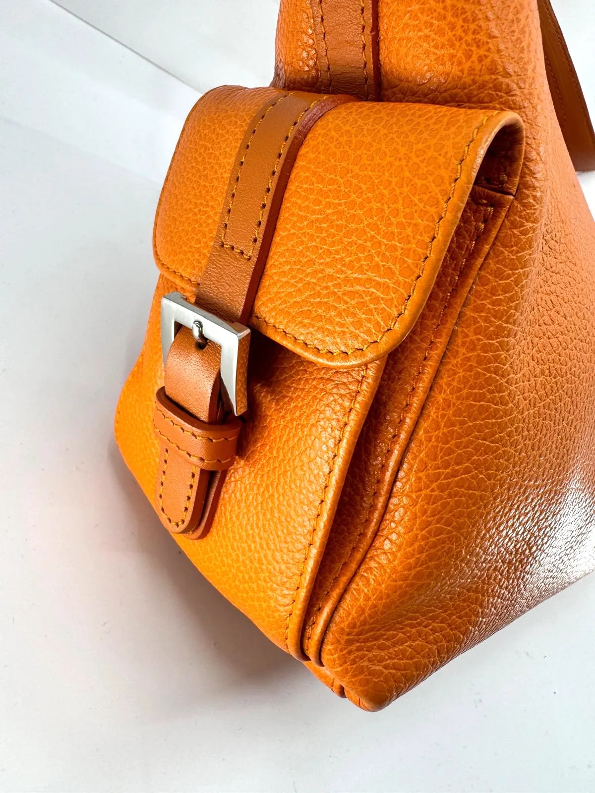 LONGCHAMP TEXTURED LEATHER SATCHEL BAG