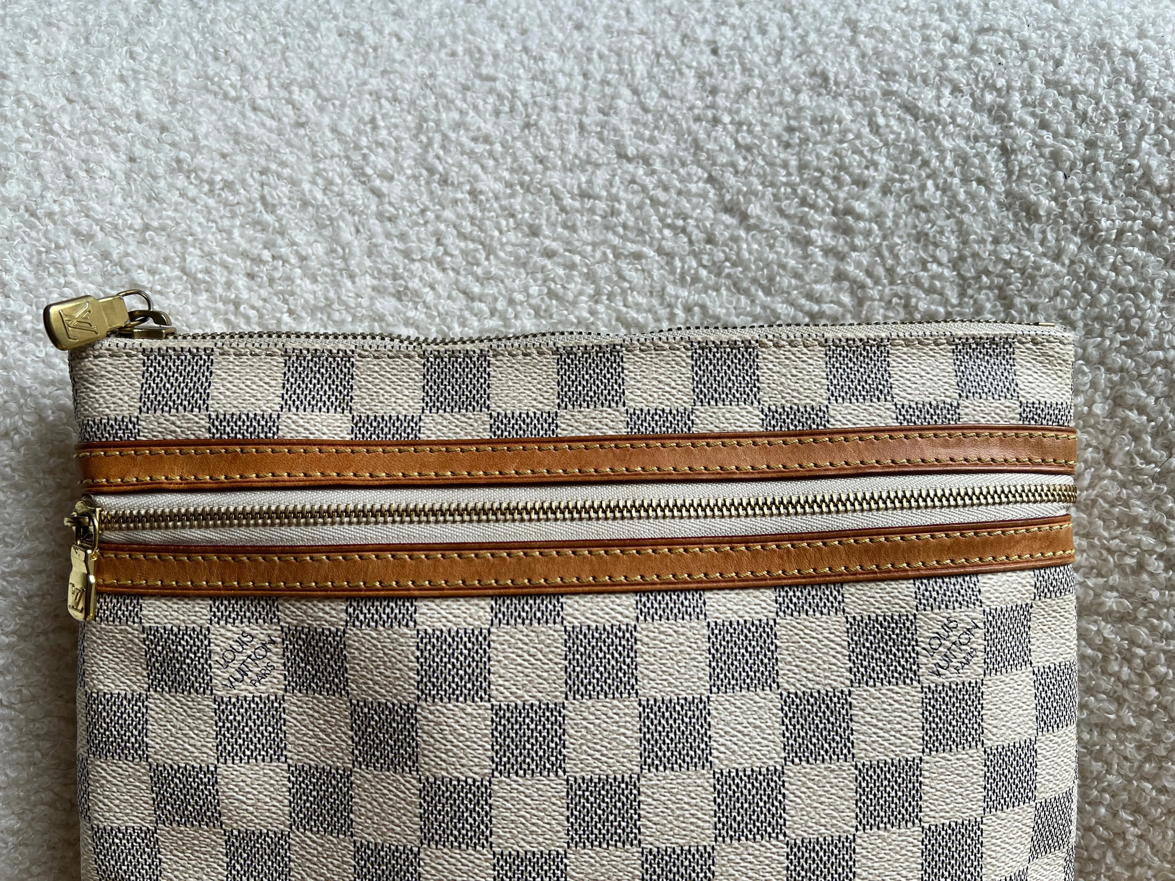 Louis Vuitton Bosphore Messenger Damier Azur