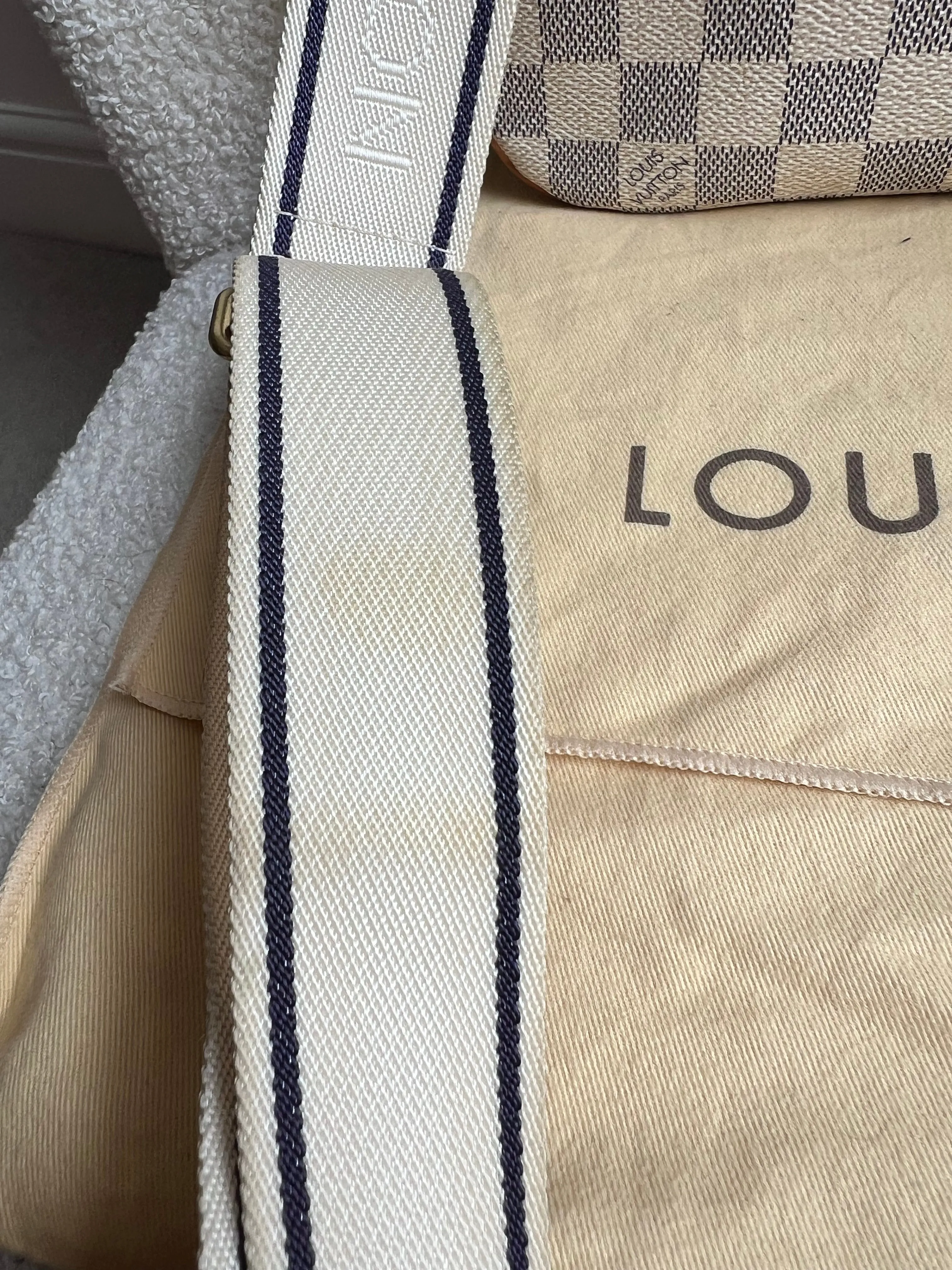 Louis Vuitton Bosphore Messenger Damier Azur
