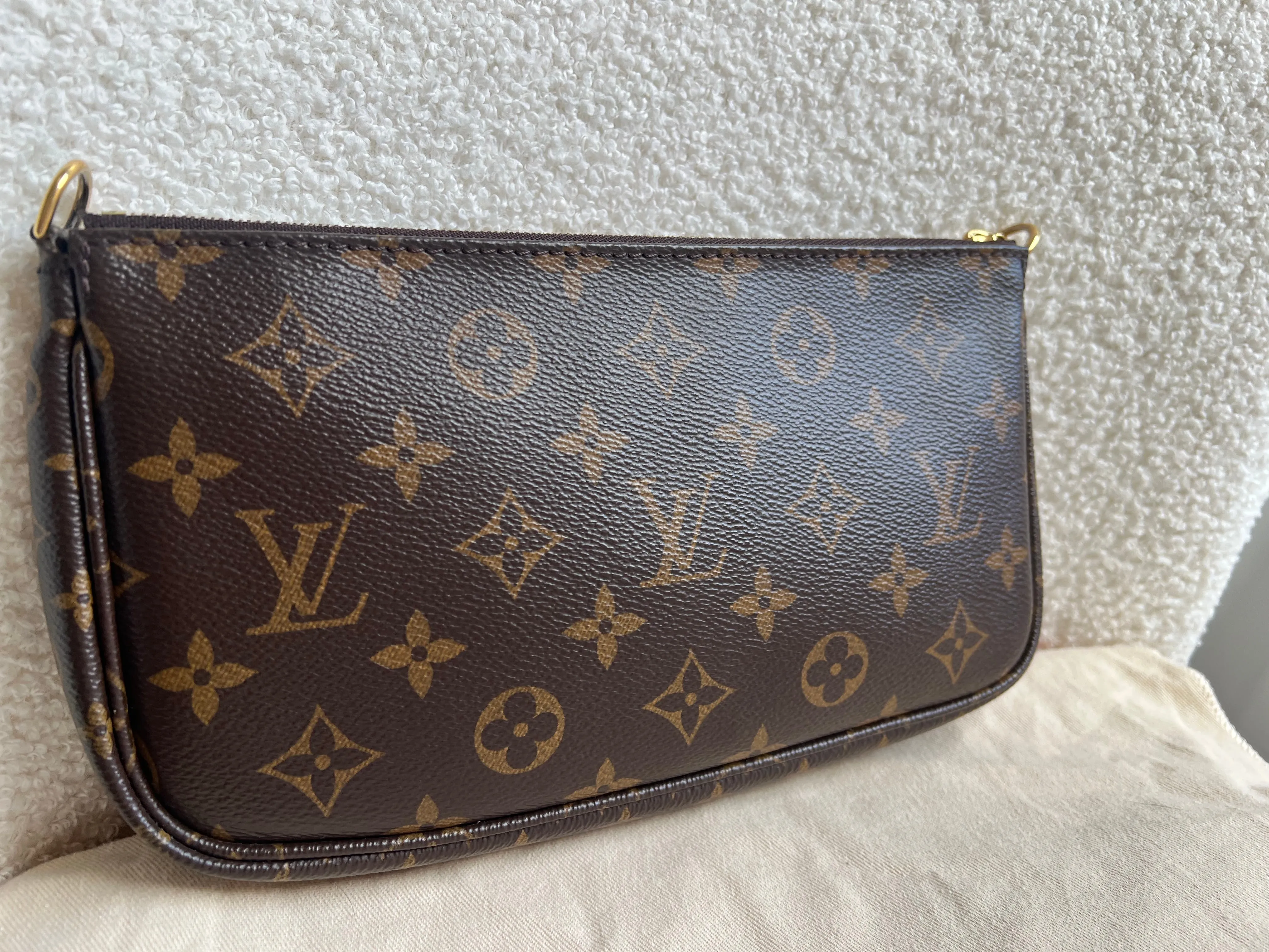Louis Vuitton Multi Pochette Accessoires Rose Chiaro (RRP £2000)