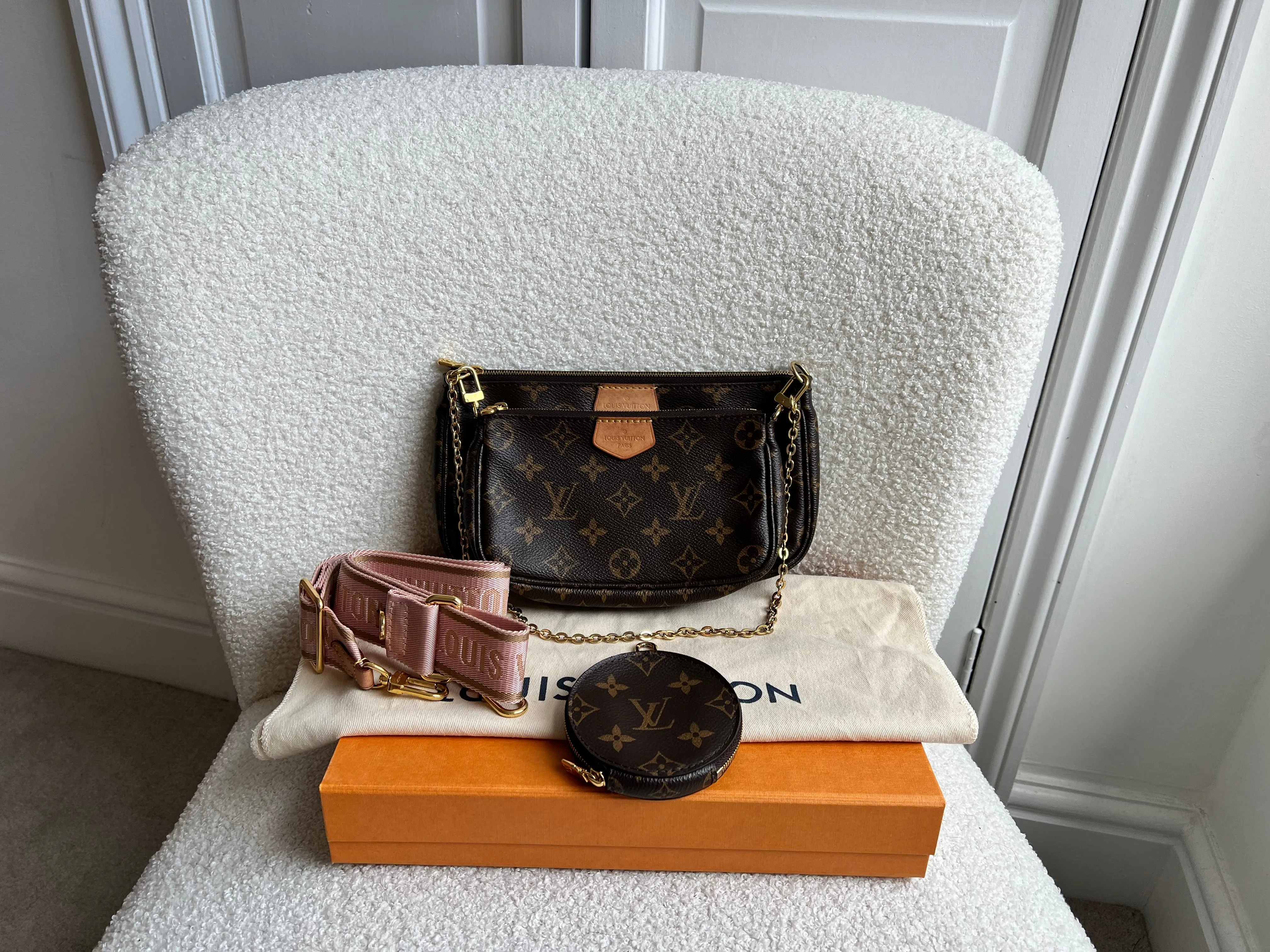 Louis Vuitton Multi Pochette Accessoires Rose Chiaro (RRP £2000)