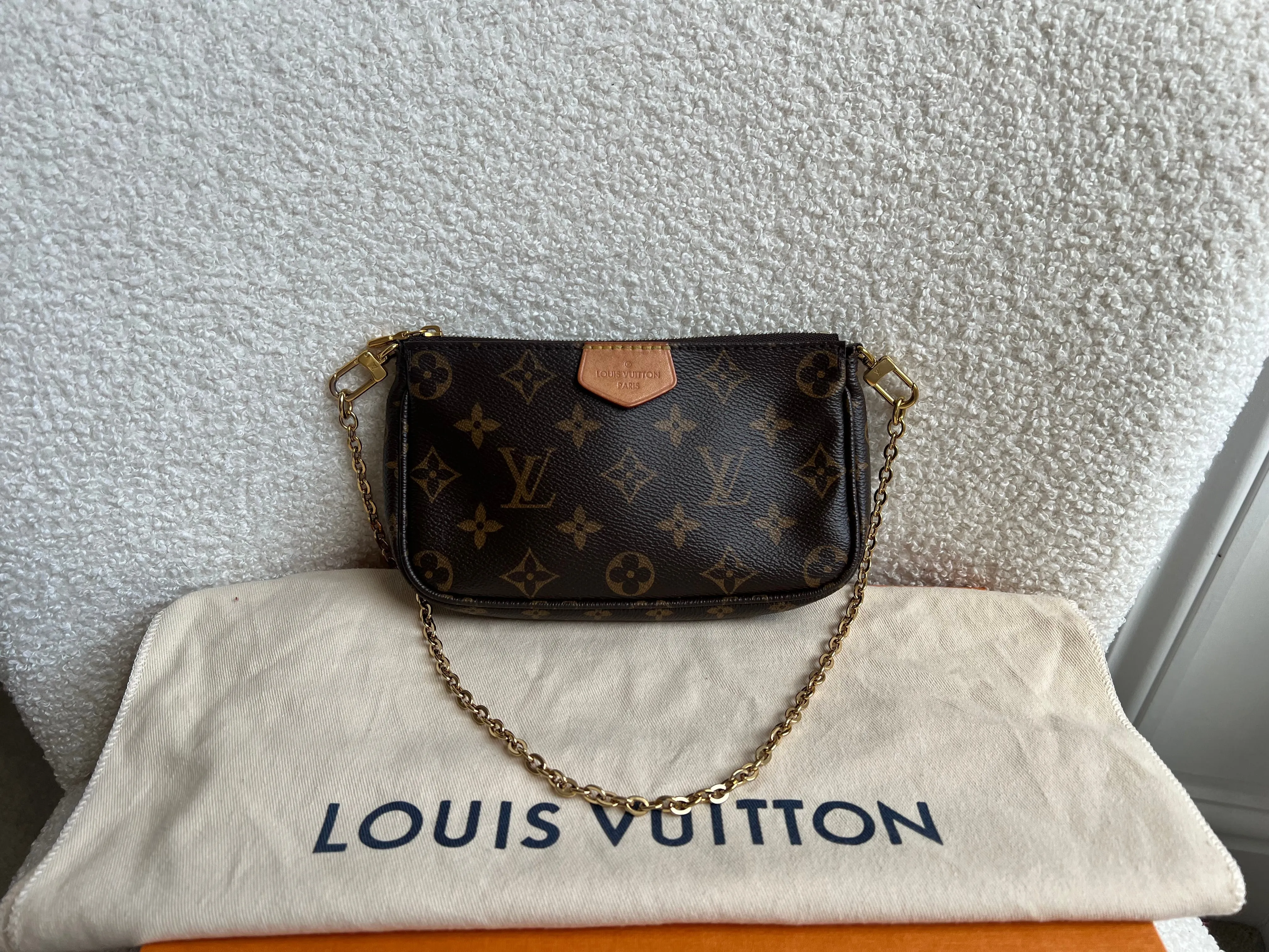 Louis Vuitton Multi Pochette Accessoires Rose Chiaro (RRP £2000)