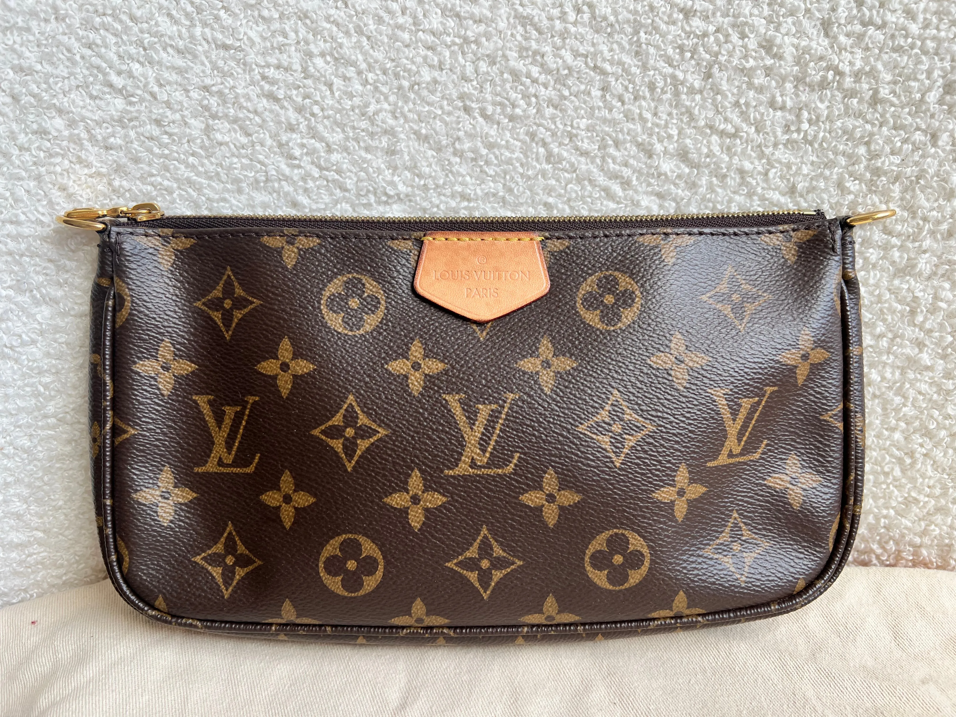 Louis Vuitton Multi Pochette Accessoires Rose Chiaro (RRP £2000)