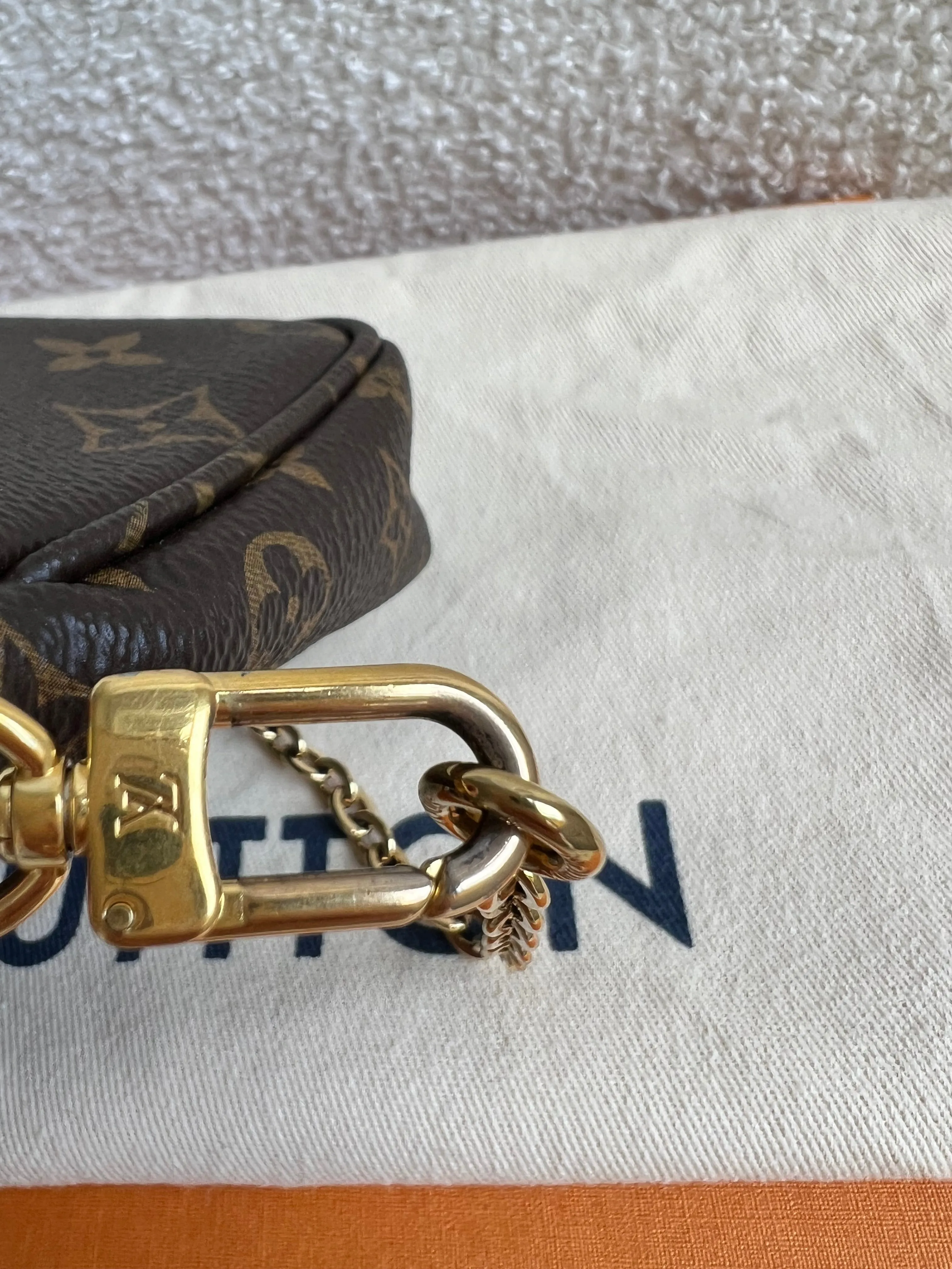 Louis Vuitton Multi Pochette Accessoires Rose Chiaro (RRP £2000)