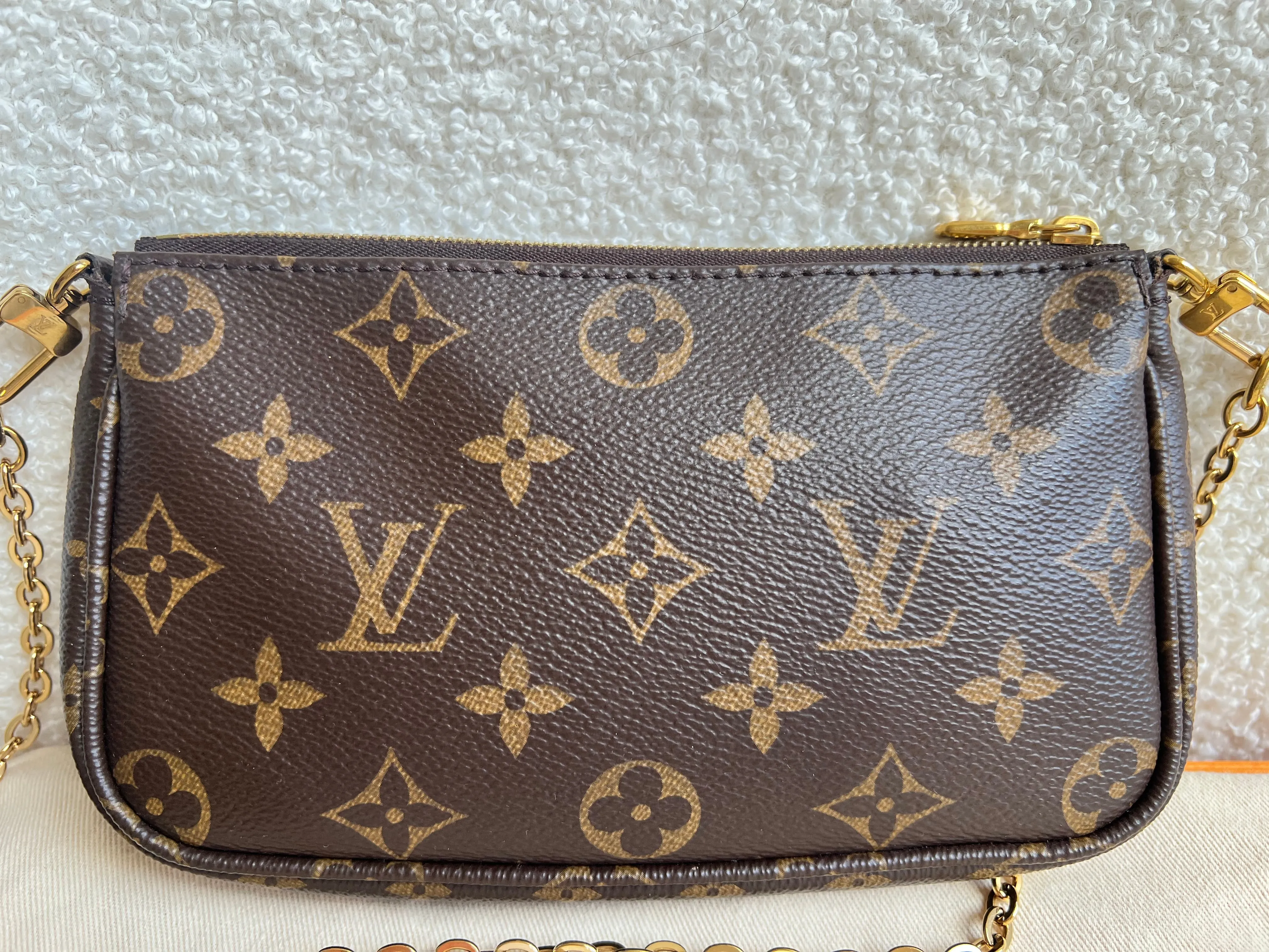 Louis Vuitton Multi Pochette Accessoires Rose Chiaro (RRP £2000)