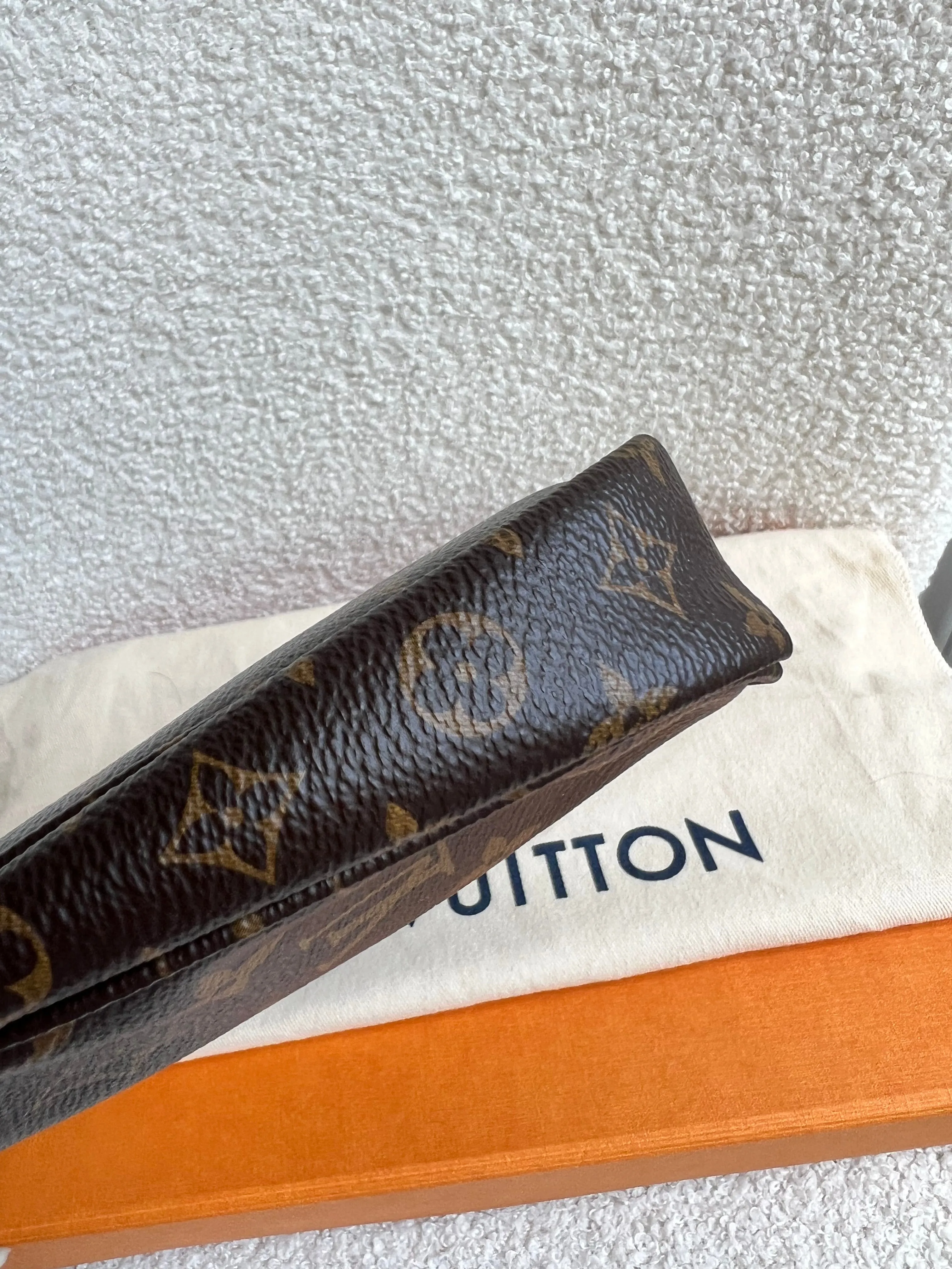 Louis Vuitton Multi Pochette Accessoires Rose Chiaro (RRP £2000)