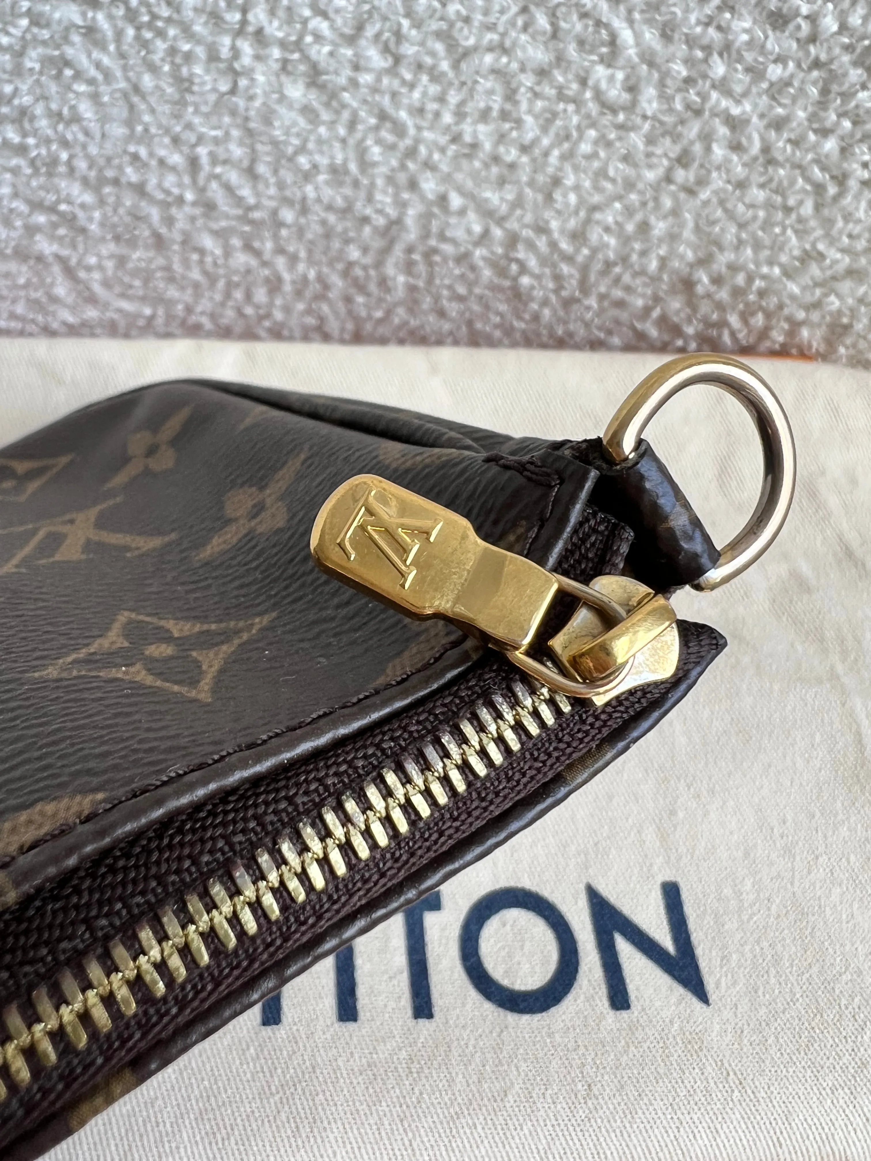 Louis Vuitton Multi Pochette Accessoires Rose Chiaro (RRP £2000)