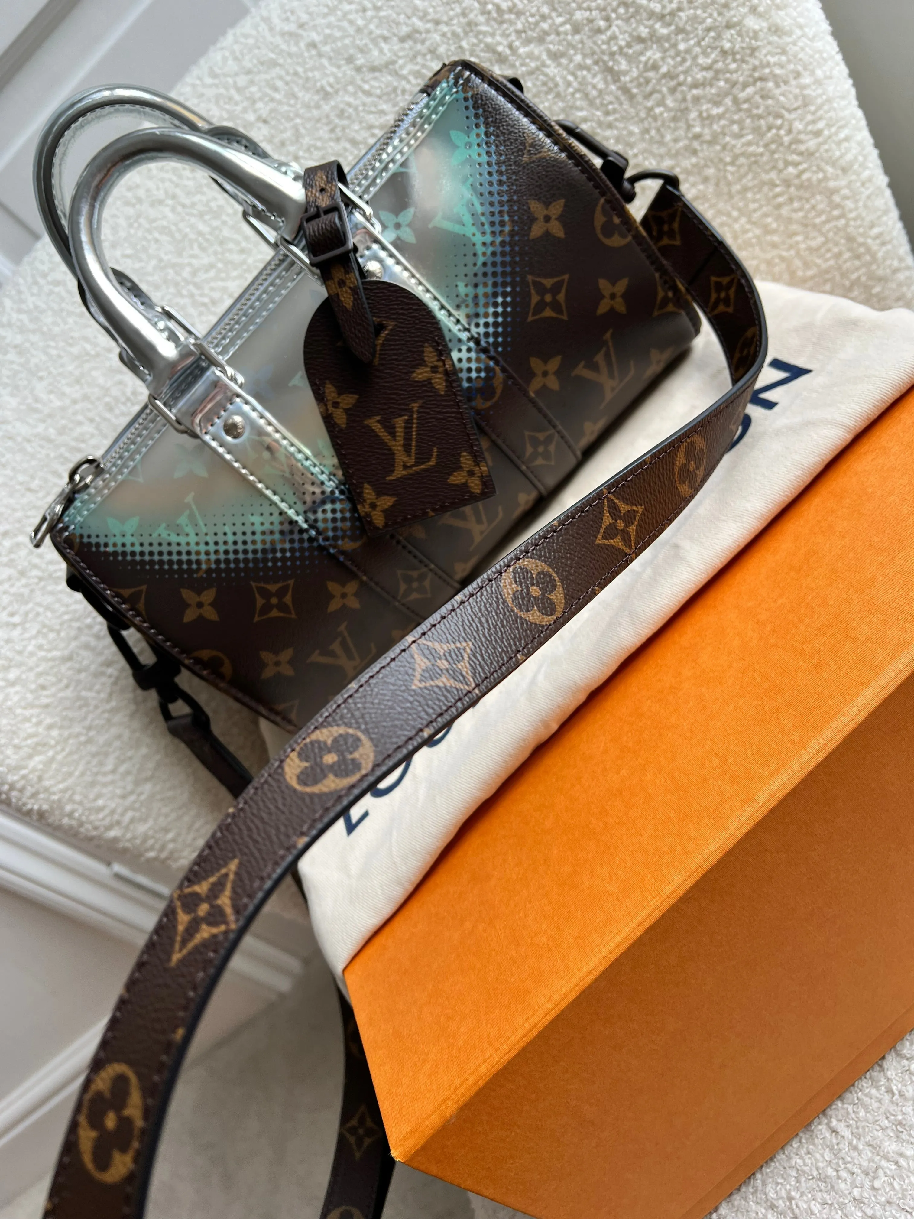 Louis Vuitton Nebula Keepall Bandouliere 25 (RRP £2,570)