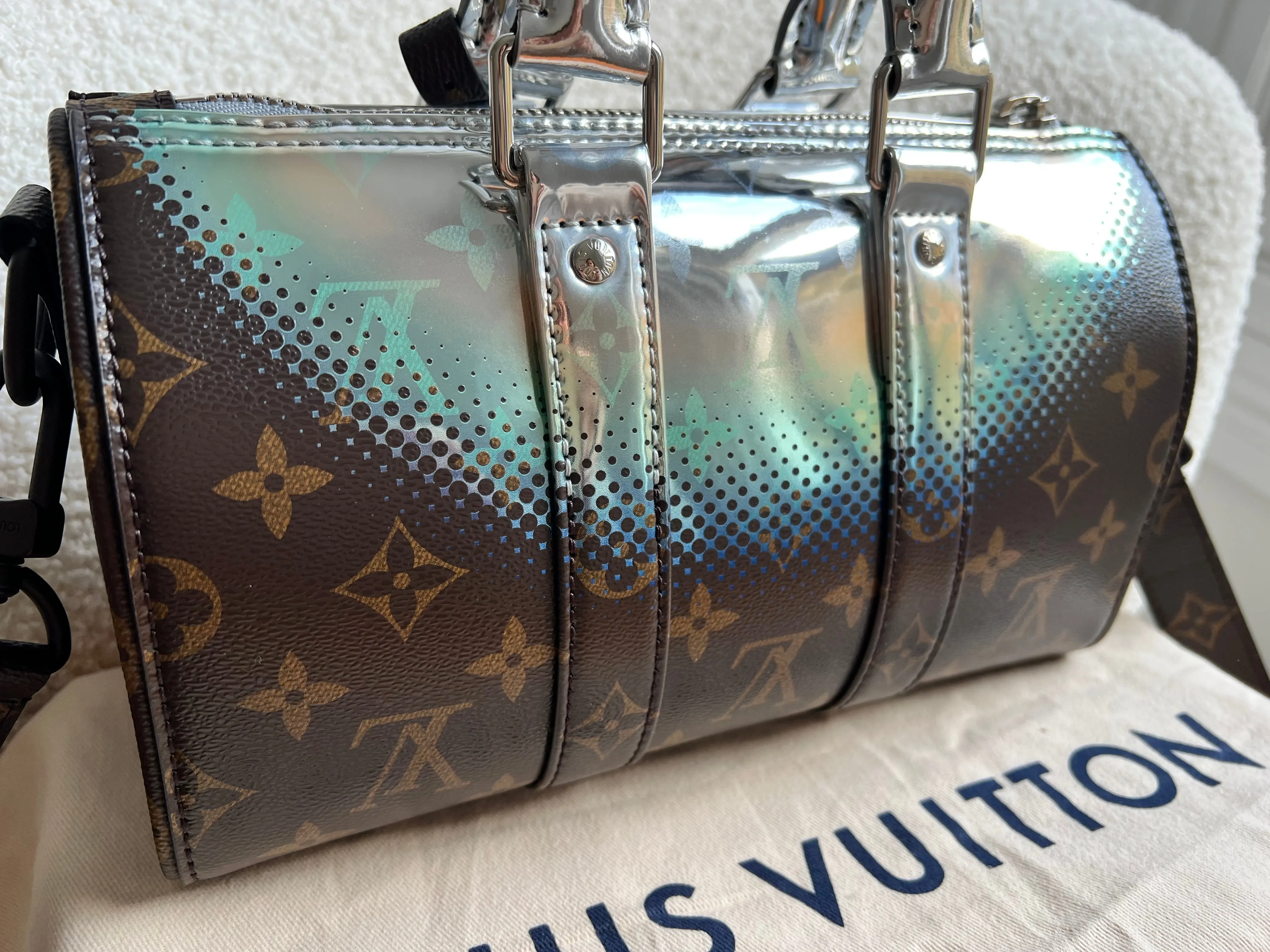 Louis Vuitton Nebula Keepall Bandouliere 25 (RRP £2,570)