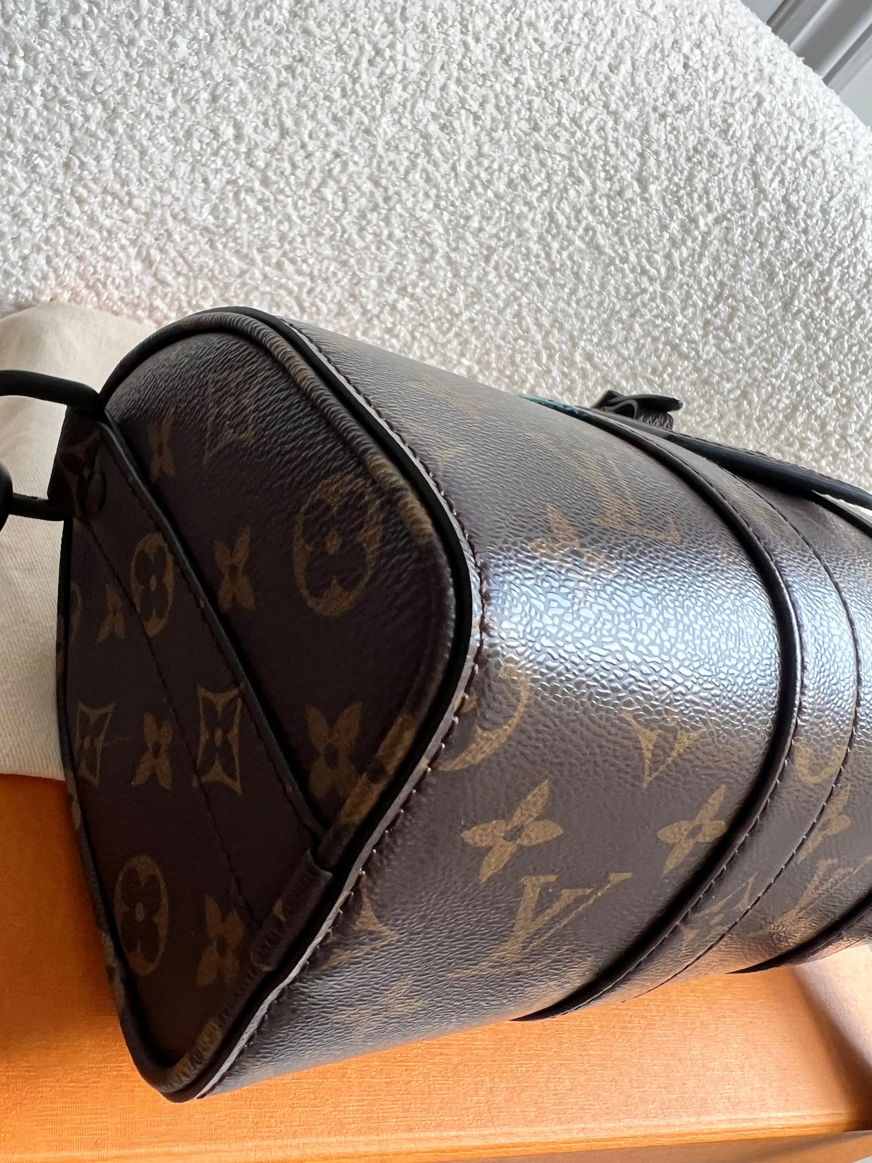 Louis Vuitton Nebula Keepall Bandouliere 25 (RRP £2,570)