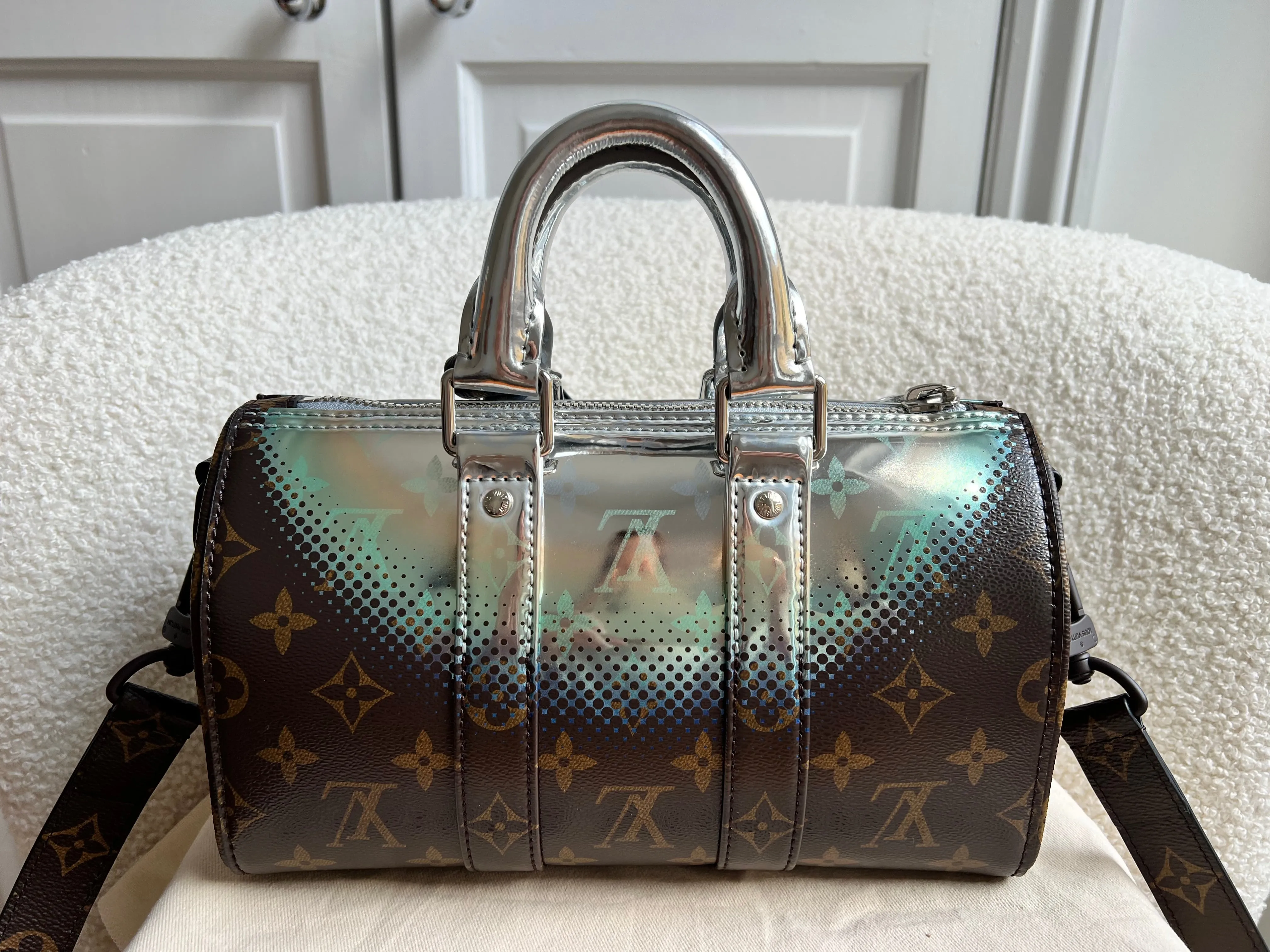 Louis Vuitton Nebula Keepall Bandouliere 25 (RRP £2,570)