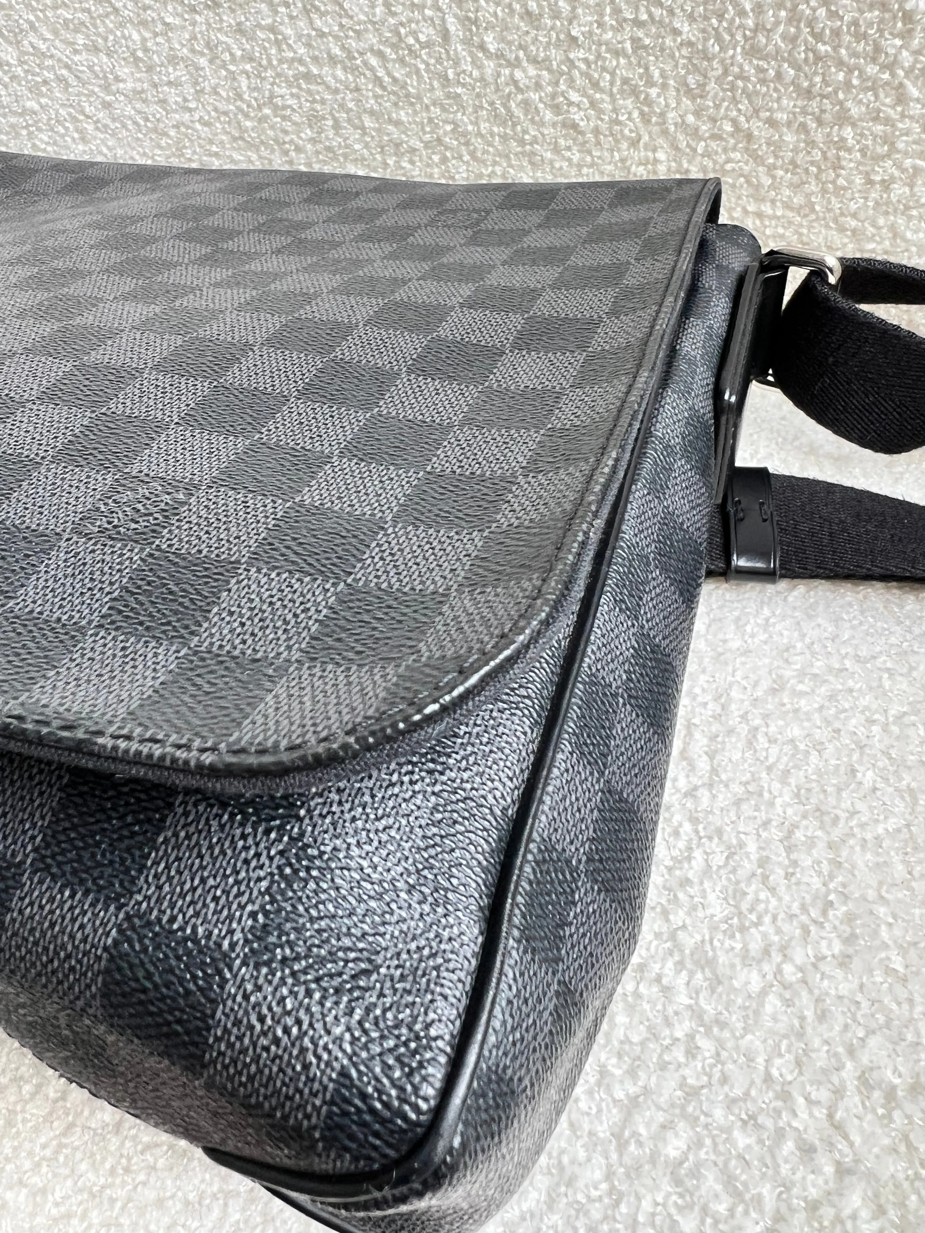 Louis Vuitton PM District Messenger Bag Damier Graphite