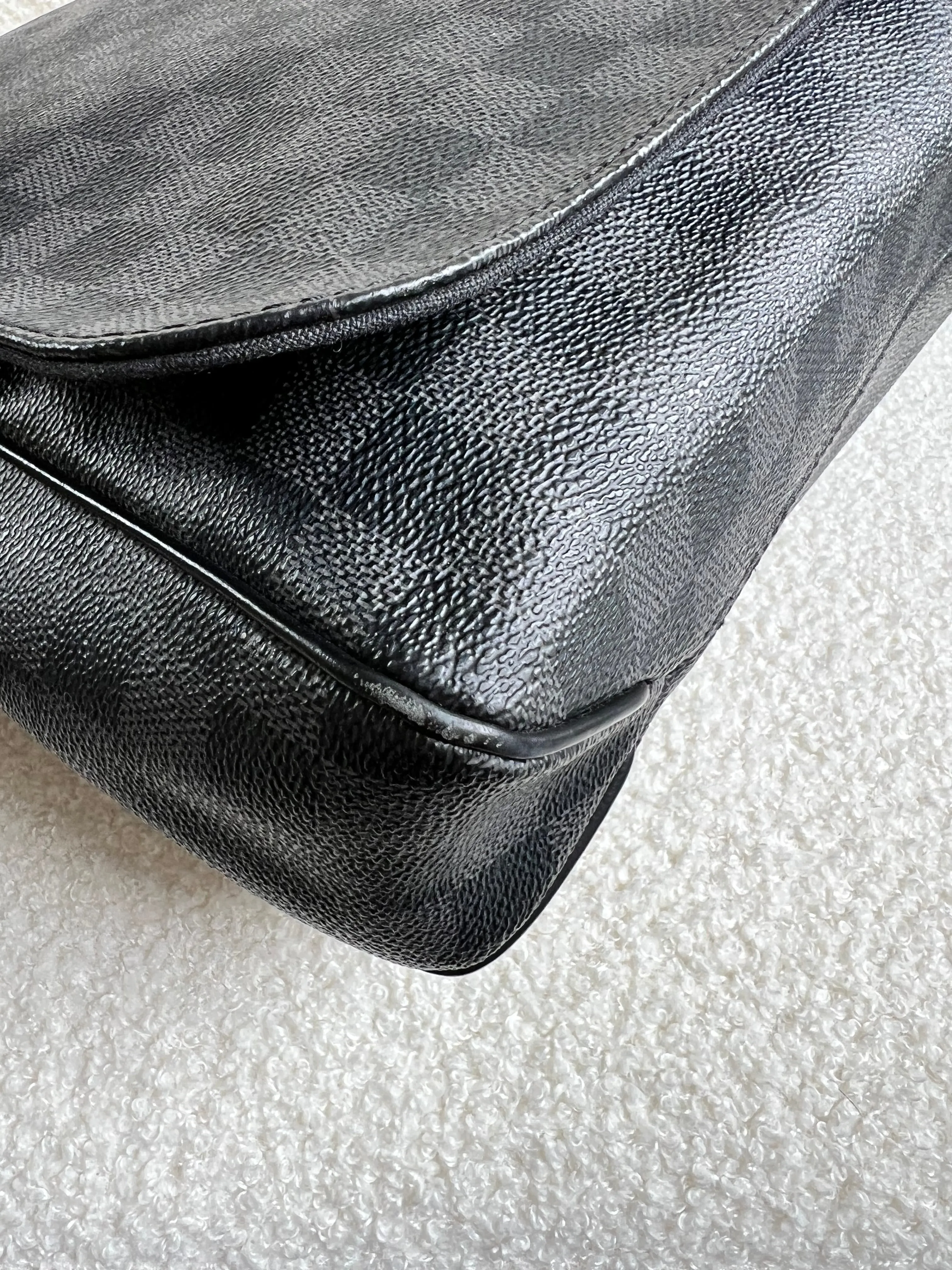 Louis Vuitton PM District Messenger Bag Damier Graphite