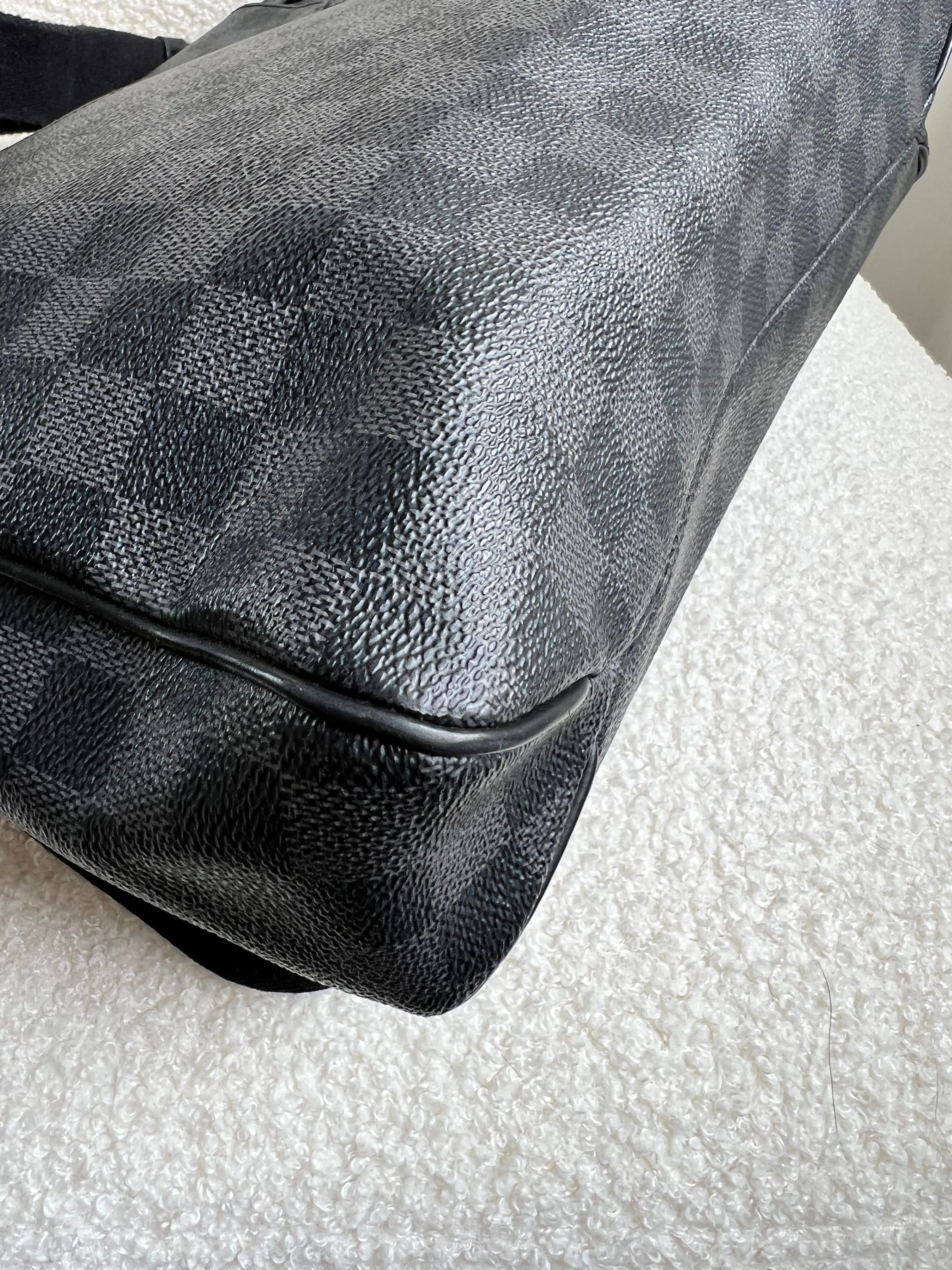 Louis Vuitton PM District Messenger Bag Damier Graphite