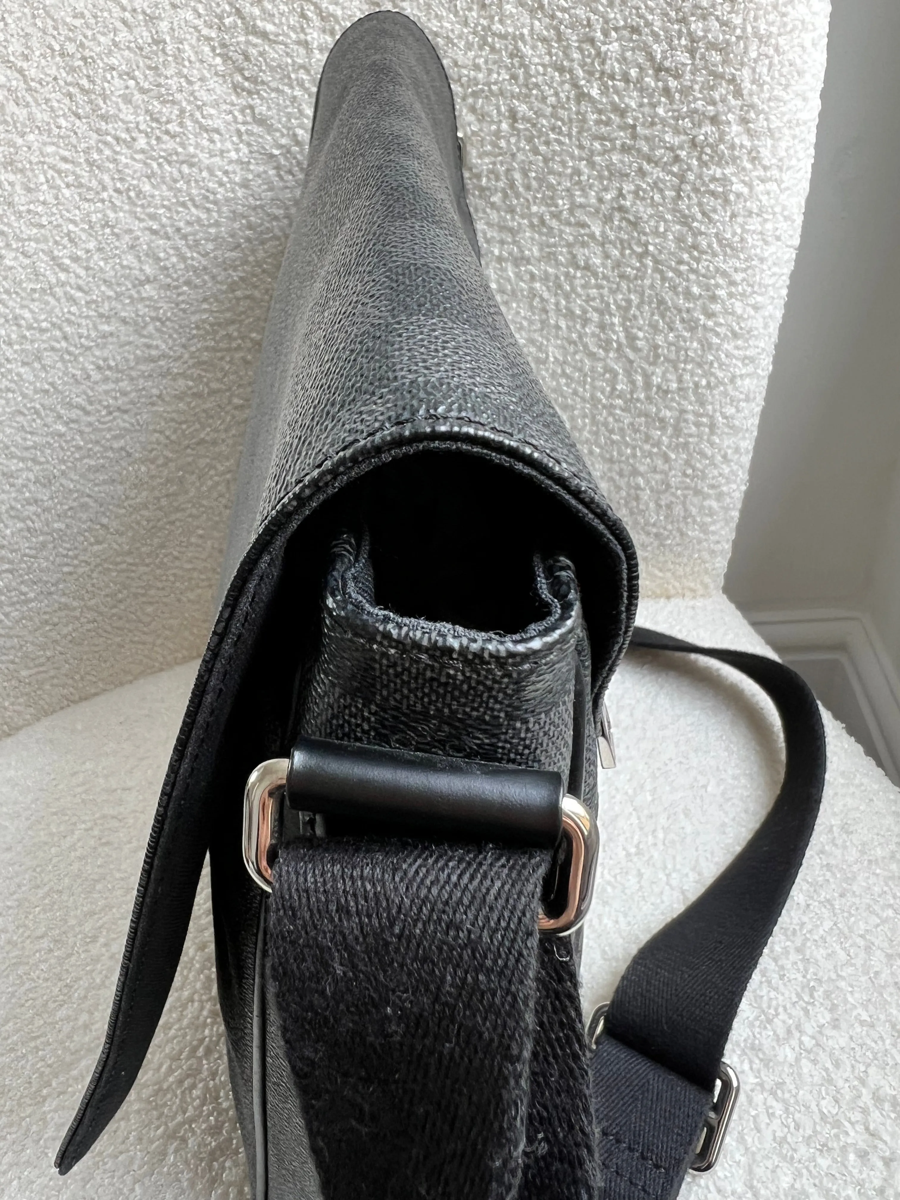Louis Vuitton PM District Messenger Bag Damier Graphite