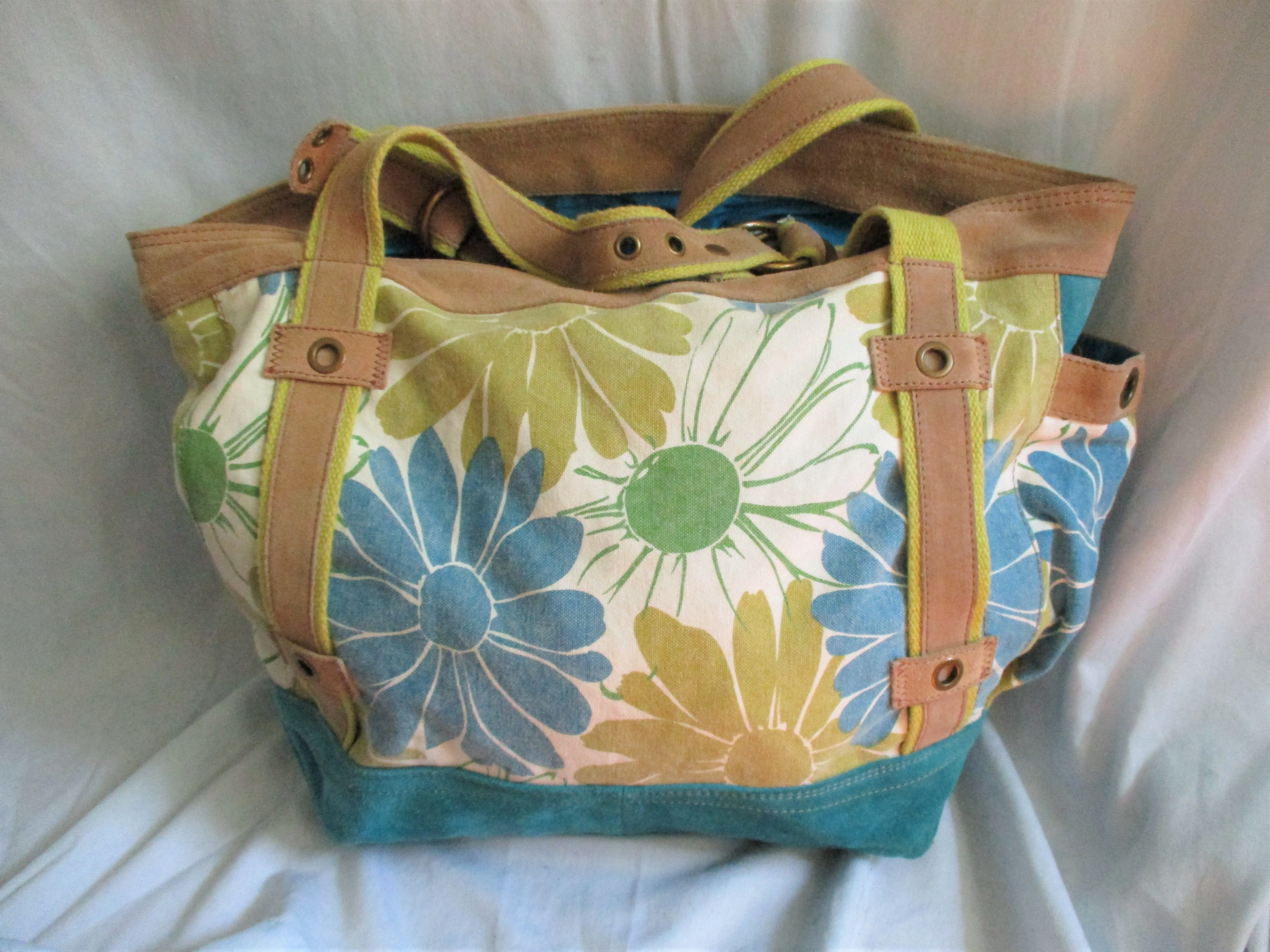 LUCKY BRAND suede leather hobo satchel shoulder bag tote canvas floral blue yellow