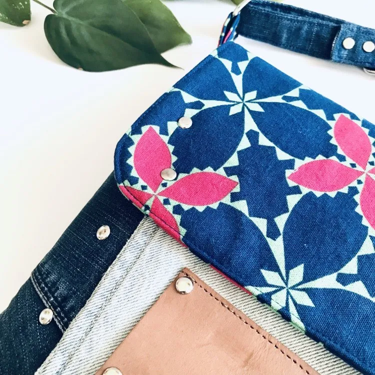 Medium Sunshine Satchel - Pink and blue floral