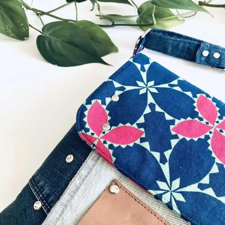 Medium Sunshine Satchel - Pink and blue floral