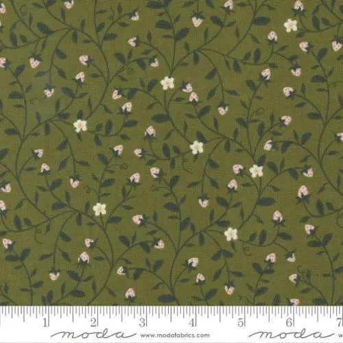 Moda - Evermore Strawberry Tangle
