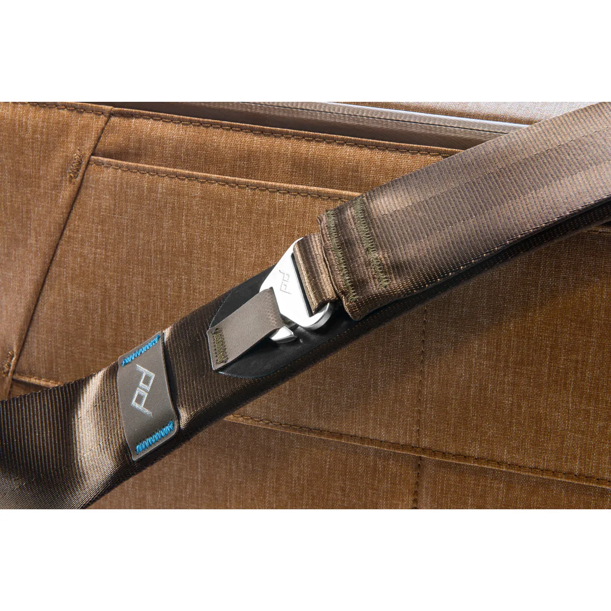 Peak Design The Everyday Messenger 13” – Heritage Tan