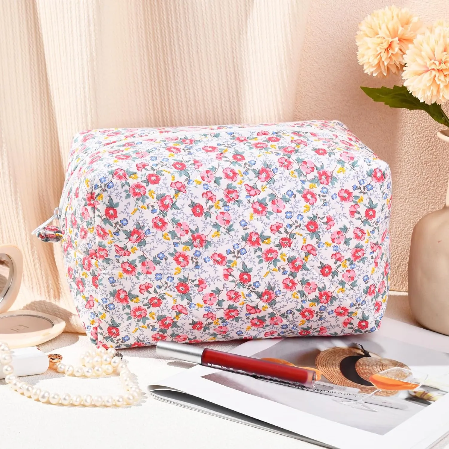 Pink Makeup Bag Floral Cosmetic Bag Puffy Coquette Quilted Makeup pouch Aesthetic Cute Pink Large Travel Toiletry Bag Organizer cotton Makeup Brushes Storage Bag for Women