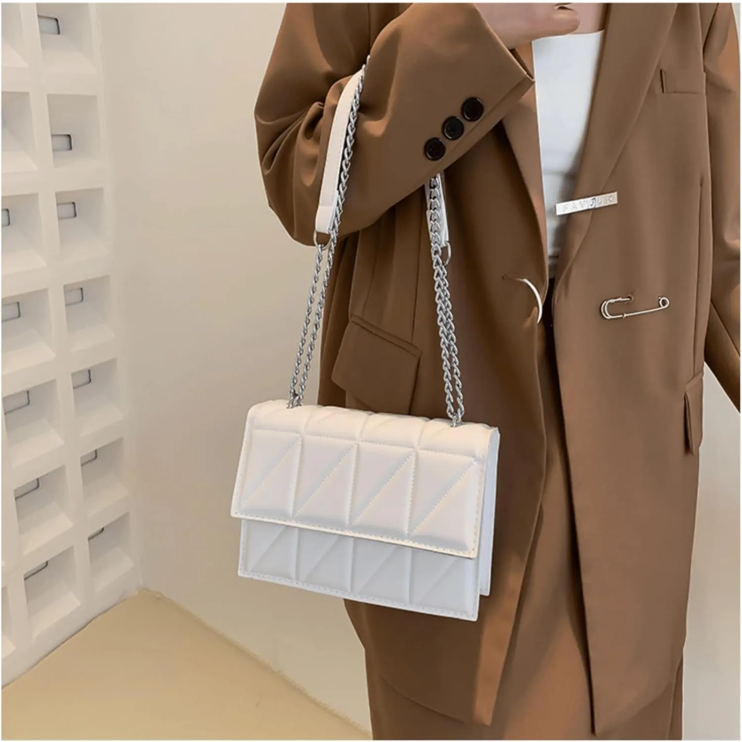 PU Leather Crossbody Purse for Women Trendy Ladies Shoulder Bag with Chain Designer Purses