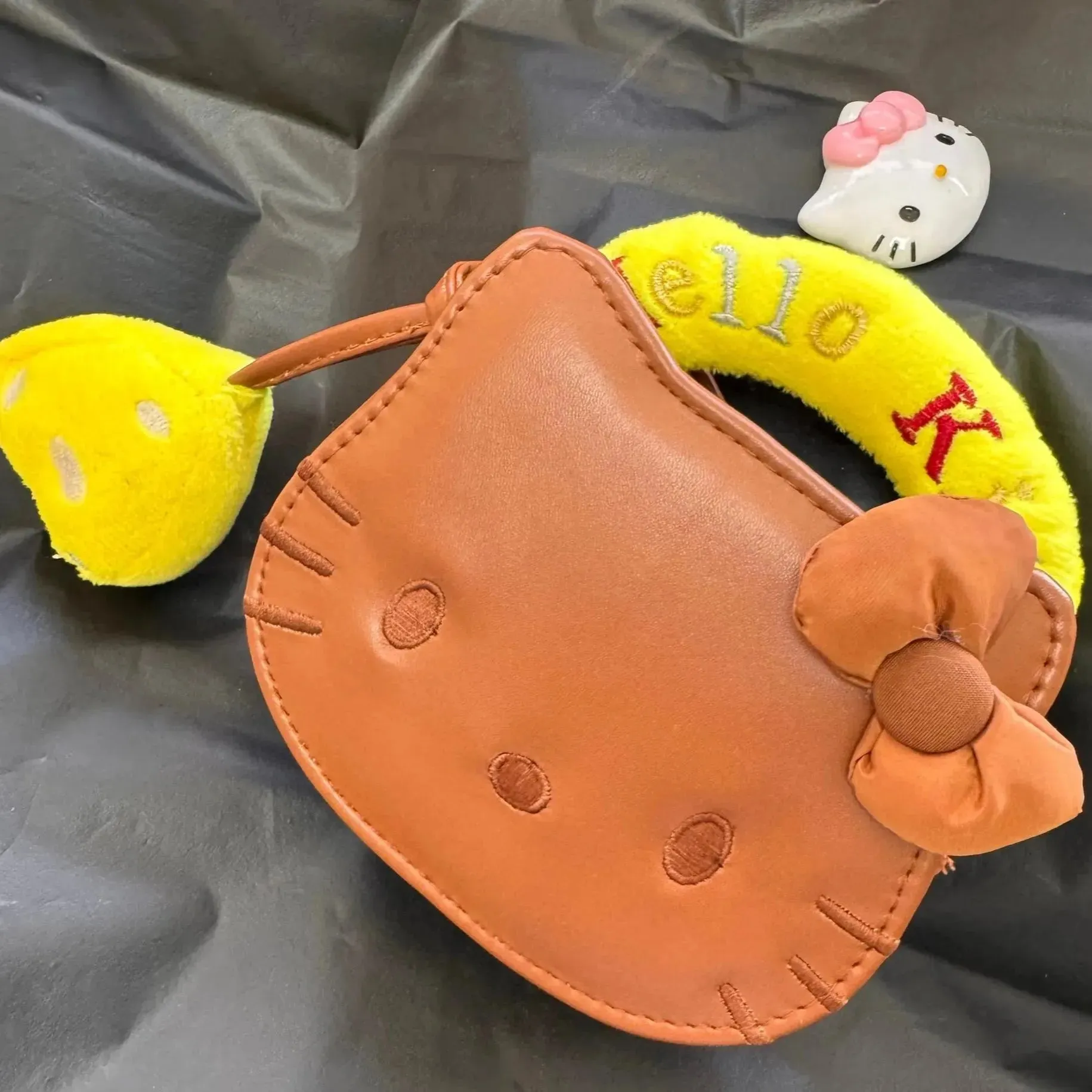 Sanrio Hello Kitty Messenger Bag