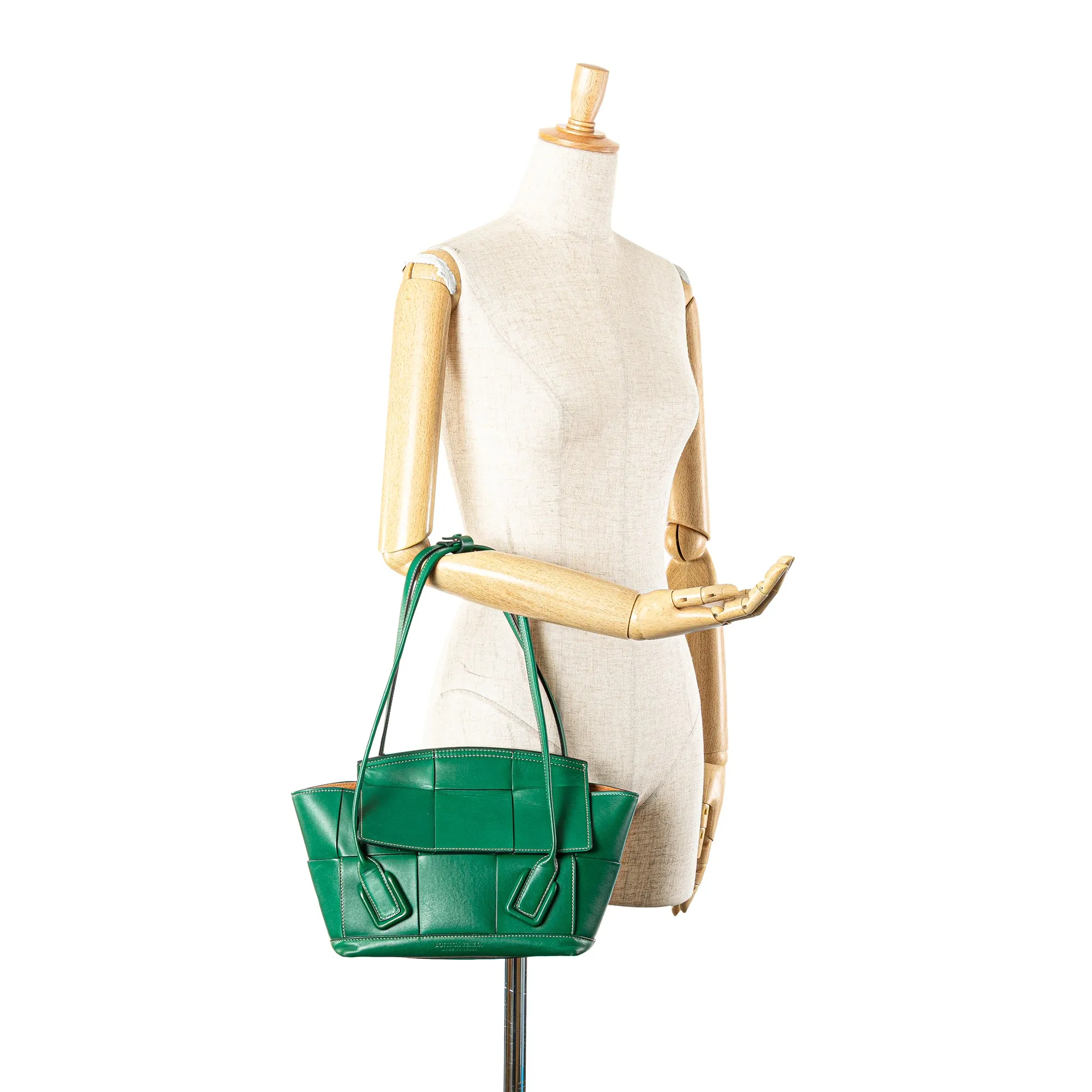 Small Calfskin Maxi Intrecciato Arco Satchel