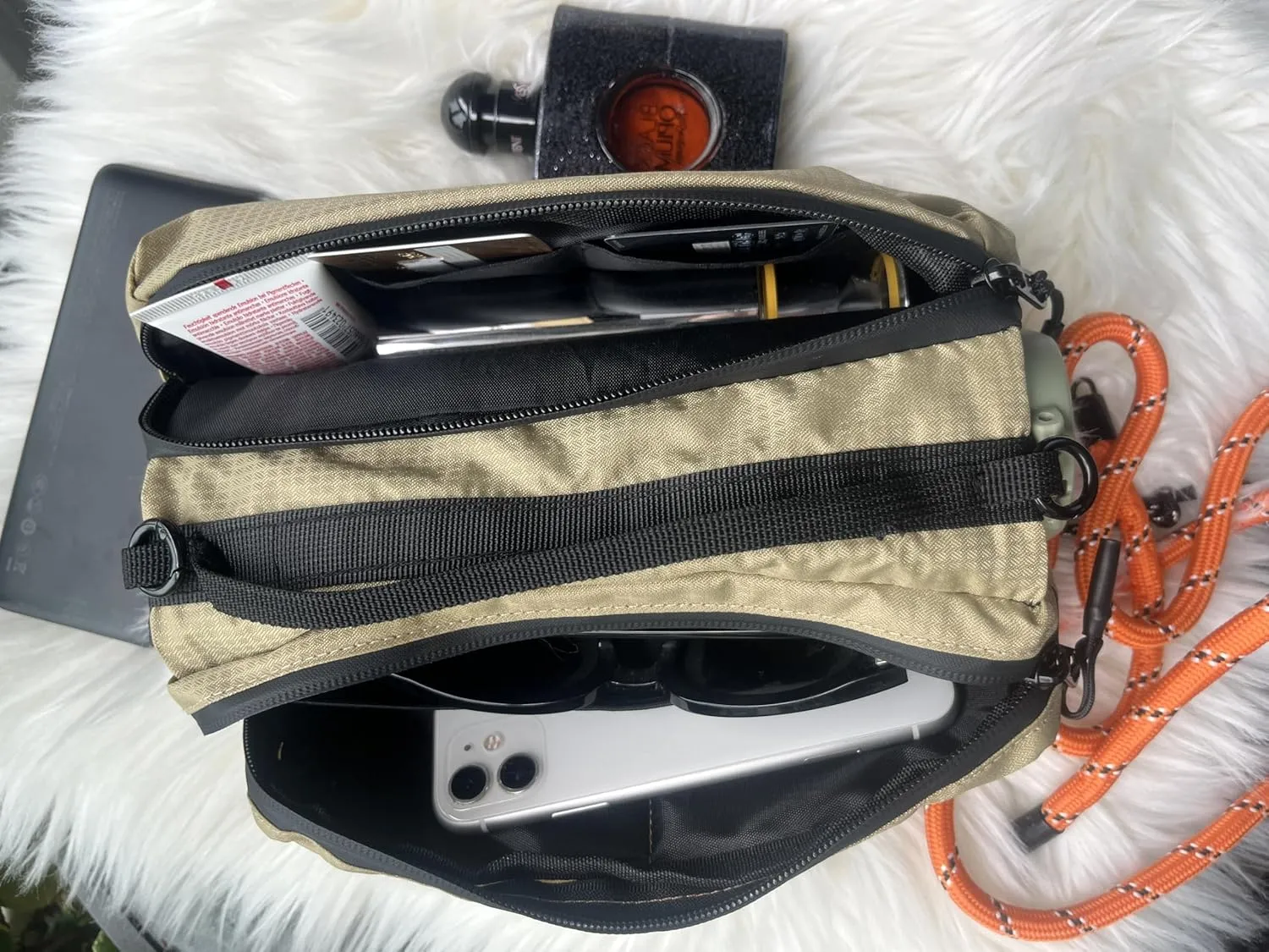 Small Crossbody Bags Mini Cell Phone Purse Cross Body Bag with Water Bottle Carrier Bag Pocket, Shoulder Handbag Wallet (Khaki)