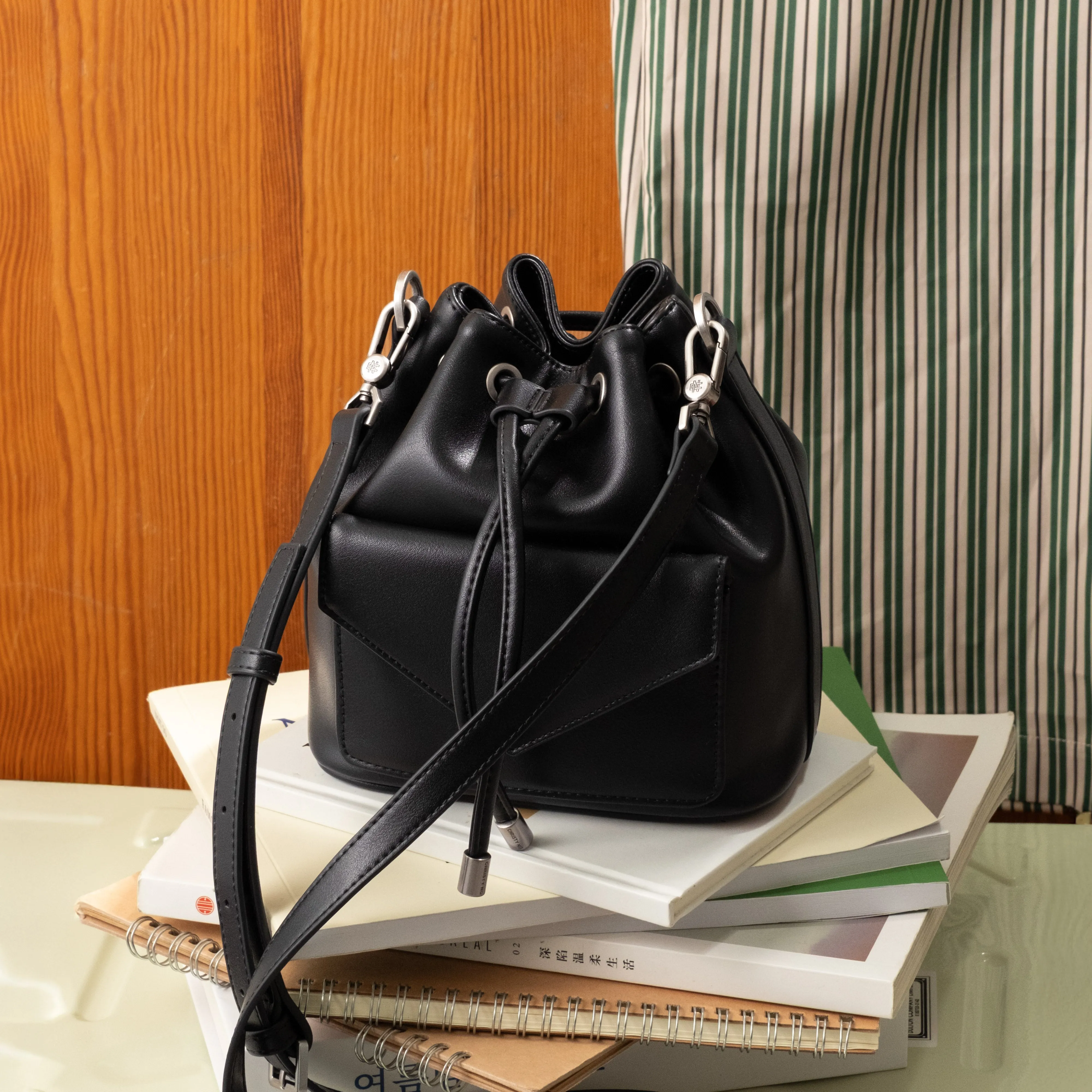 Tami Bucket Bag