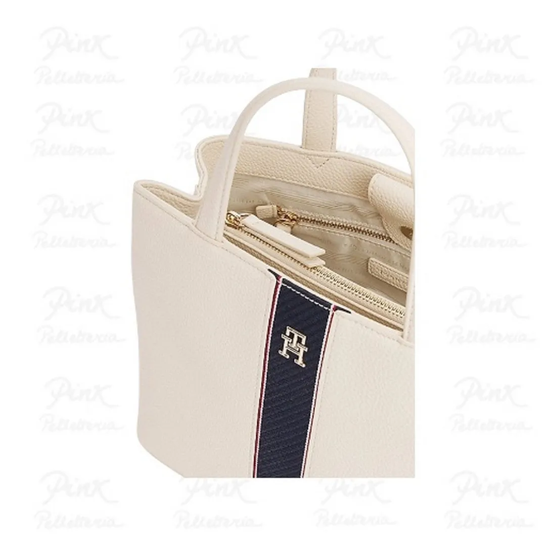 Th Legacy Satchel