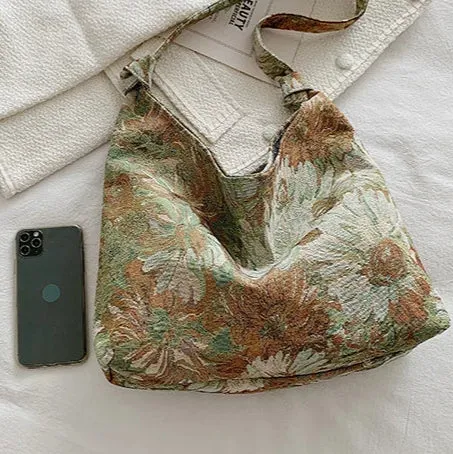 The Florentine - Soft Knot Shoulder Bag
