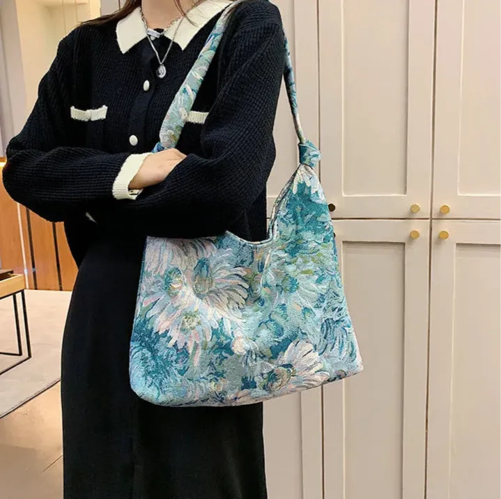 The Florentine - Soft Knot Shoulder Bag