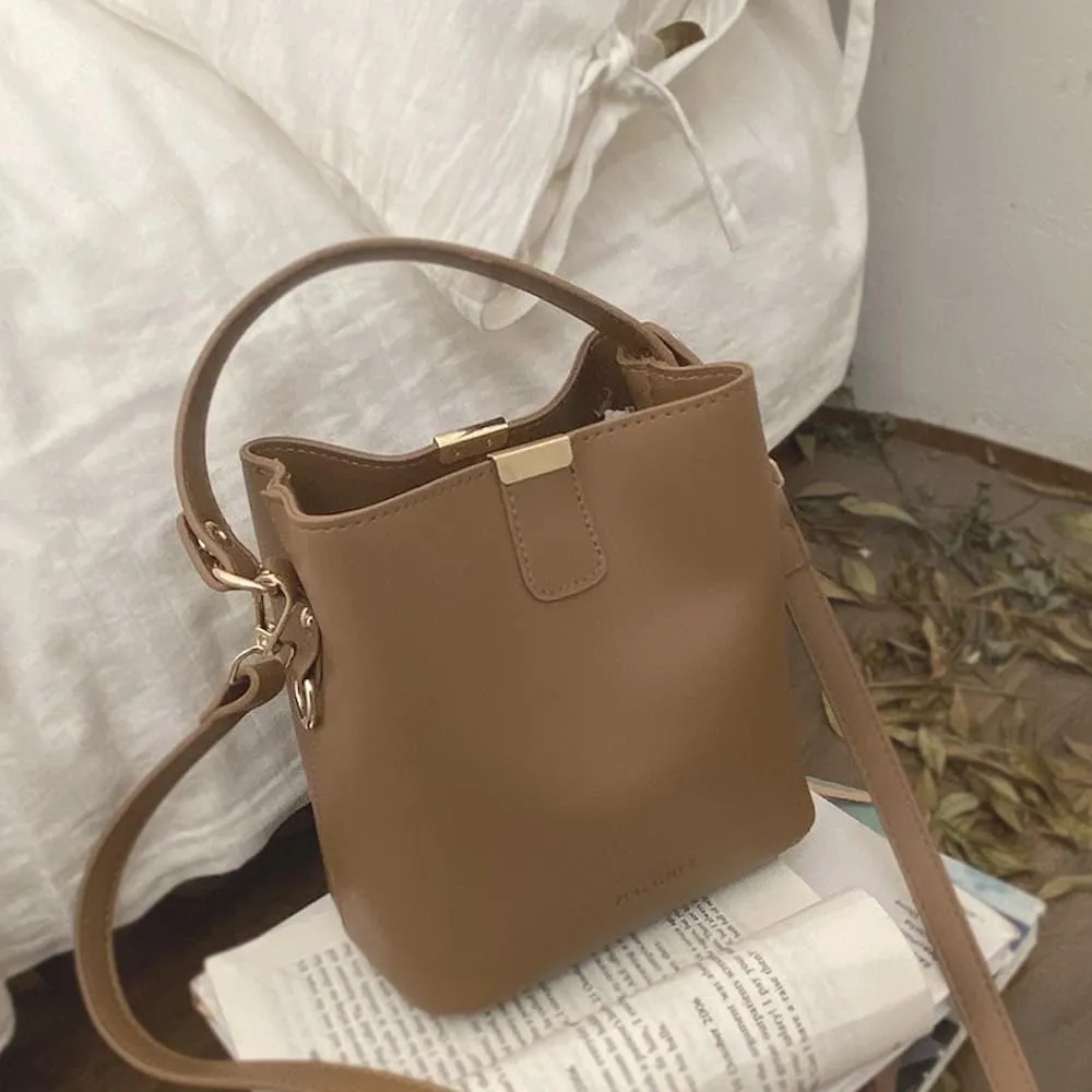 Vanilla Girl Aesthetic Small Bucket Bag for Women Small Satchel Bag Purses Crossbody Bag Handbag Mini Tote Bags