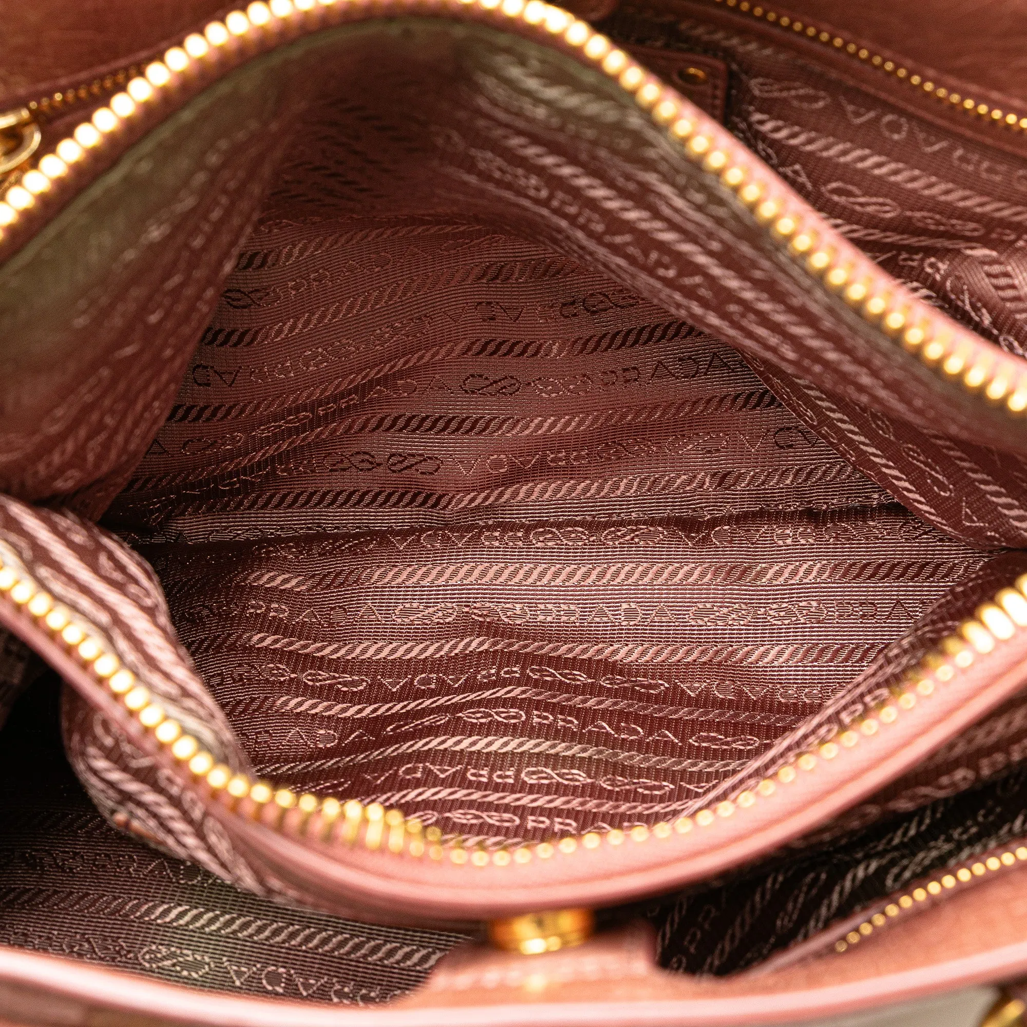 Vitello Shine Satchel